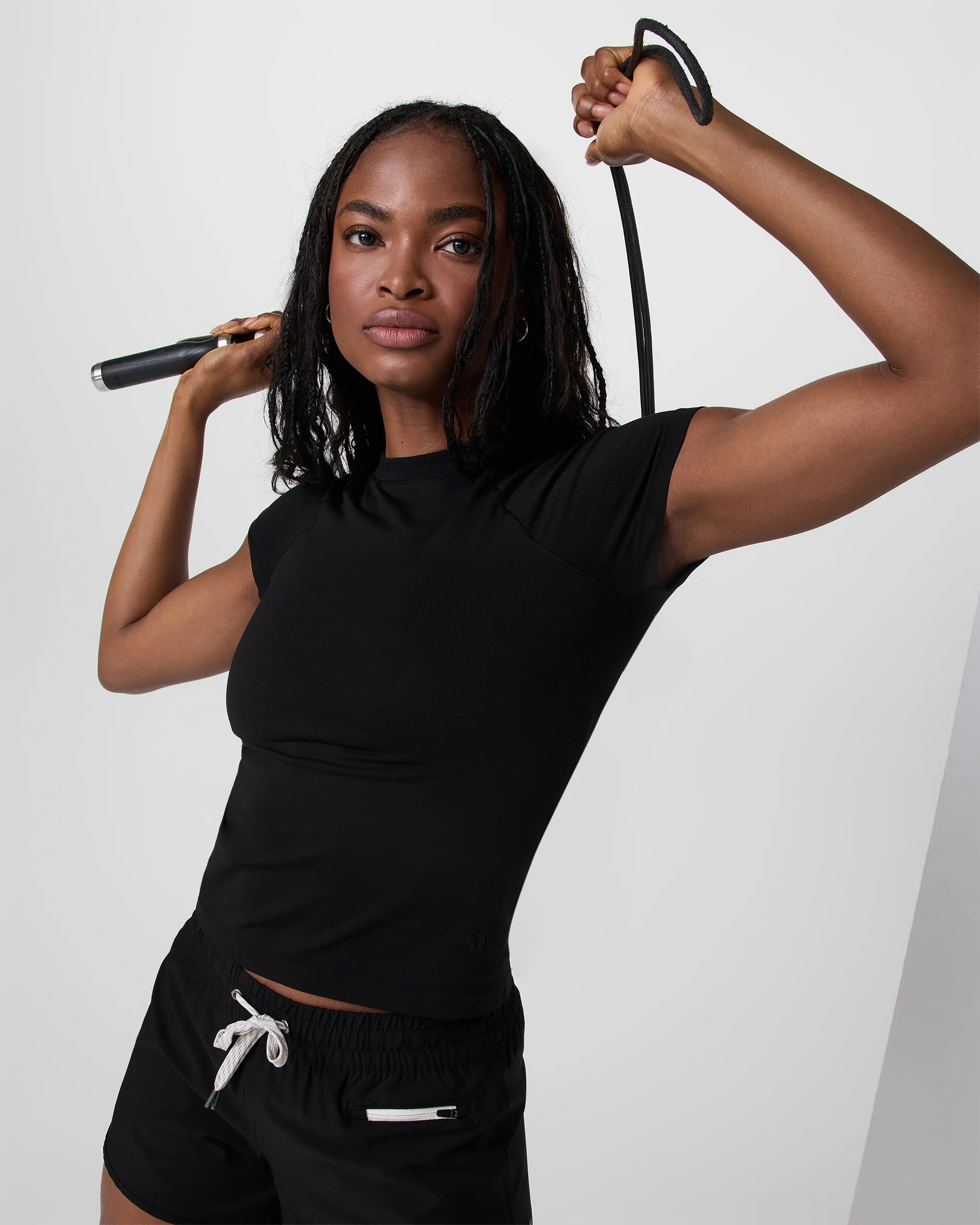 Short Sleeve Seamless Surge Tee | Black | Vuori | Vuori Clothing (US & Canada)