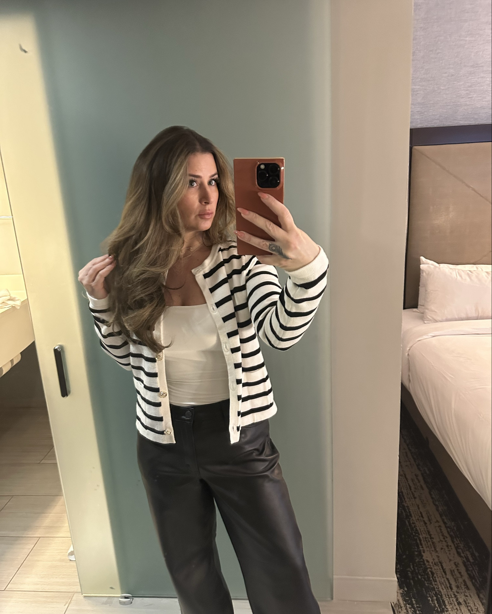 When’s the best time to wear a striped sweater… all. the. time. I’m wearing this adorable cardigan sweater from Amazon with the most amazing black pleather pants from Levi’s! This is one of my favorite work fits so far this year 🖤



#LTKStyleTip #LTKSeasonal #LTKWorkwear