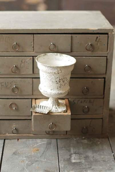 Amorial Urn | The Nested Fig