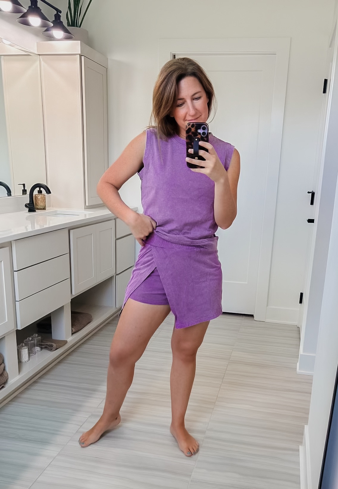 A school drop off outfit for moms. I didn't do my hair and there are no accessories. Minimal makeup and my outfit does the rest of the talking. I'll be walking up to those elementary doors feeling hot and confident after rushing around early in the morning getting everyone ready.  

 #LTKootd #LTKmomlife #LTKmorningroutine