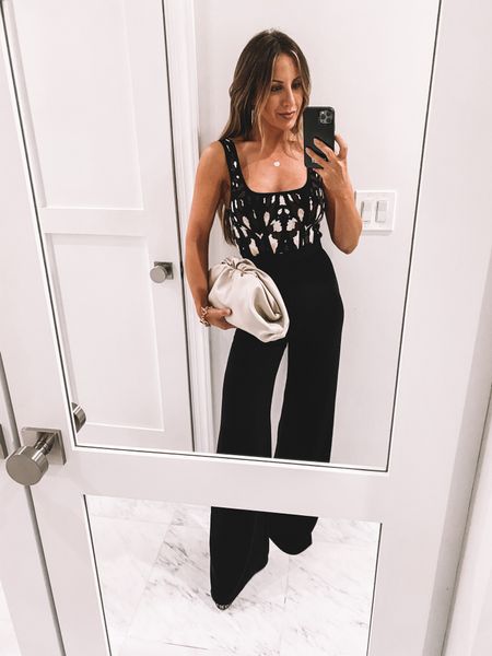 Fall Date Night Outfit

Wide leg, high waist pants
Corset top
Cloud Dumpling bag (Bottega Dupe)
Platform Heels on sale



#LTKunder50 #LTKunder100 #LTKSeasonal