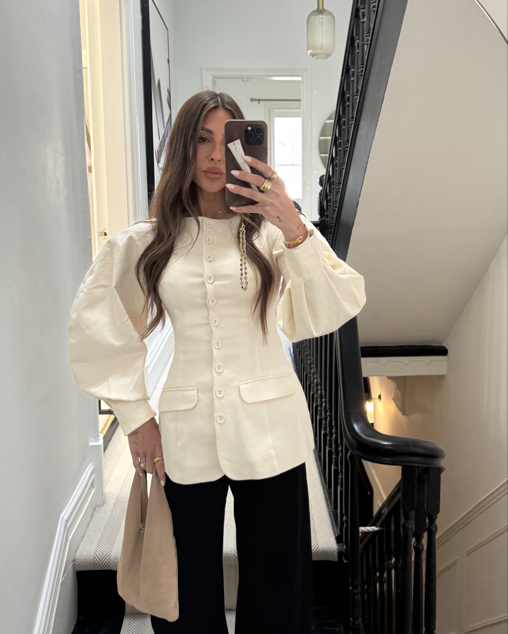 The perfect neutral blazer + the perfect nude nail combo 🍦🩰