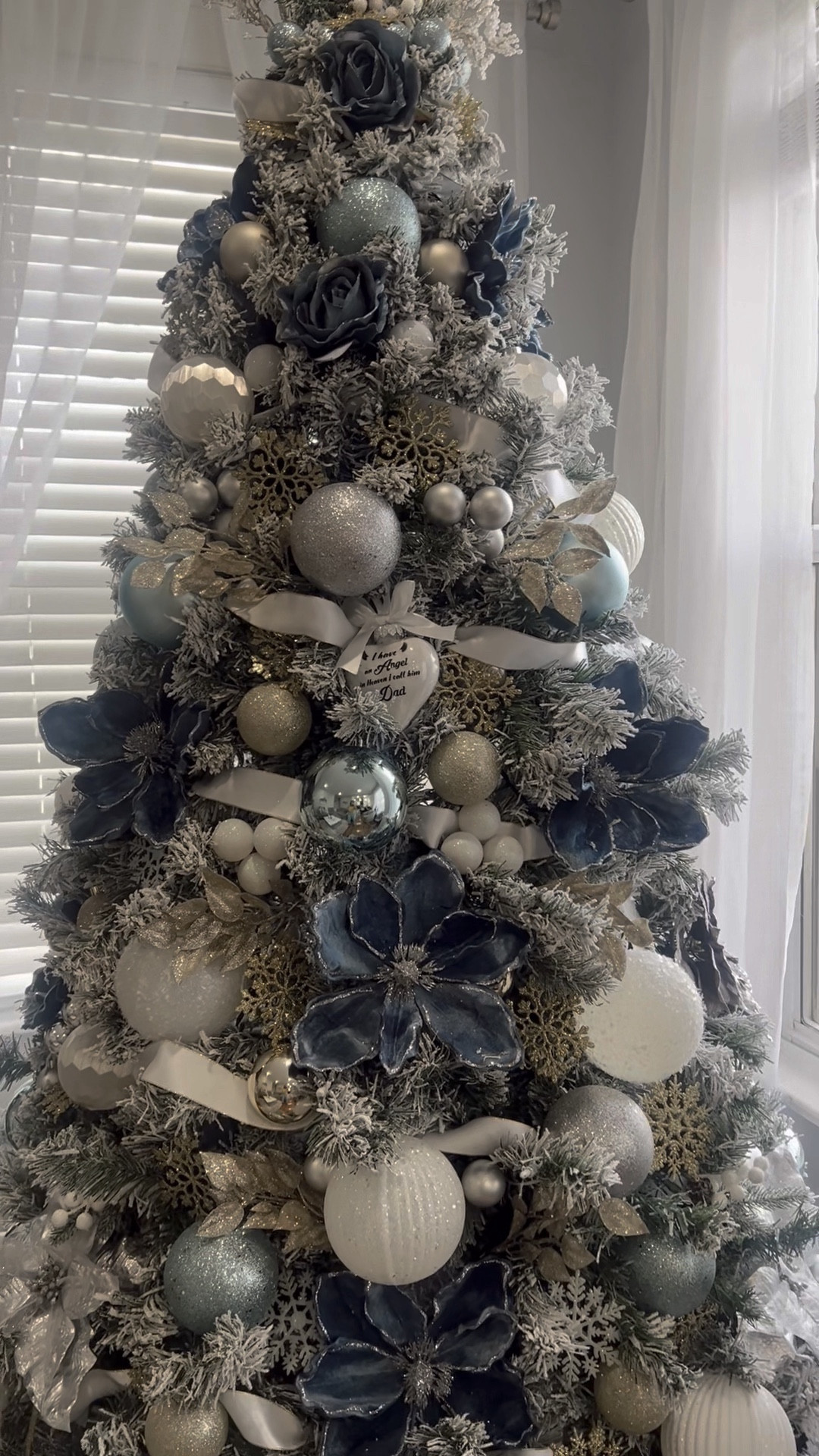 Christmas Tree Decor! 🩵









Holiday Outfits
Gifts for Her
Boots
Christmas Decor
Sweater Dress
Christmas Tree
Gift Guide
Christmas Party
Garland
Holiday Party

#LTKhome #LTKHoliday 

#LTKVideo