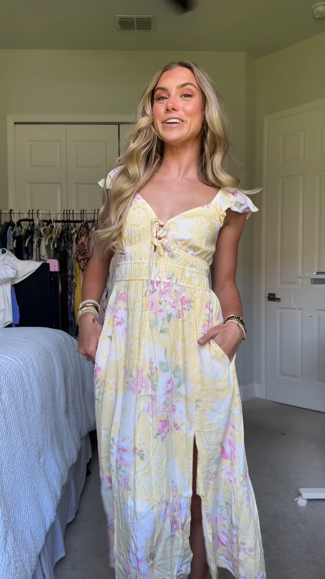 @hollister haul! I’m 5’4 size 25 waist. Hollister size XS. Flutter Sleeve Double-Tie Midi Dress! Pretty and super soft, this midi-length dress has flutter sleeves, pockets and a front tie detail. Channeled waist with double ties



#LTKSeasonal #LTKSaleAlert #LTKFindsUnder50