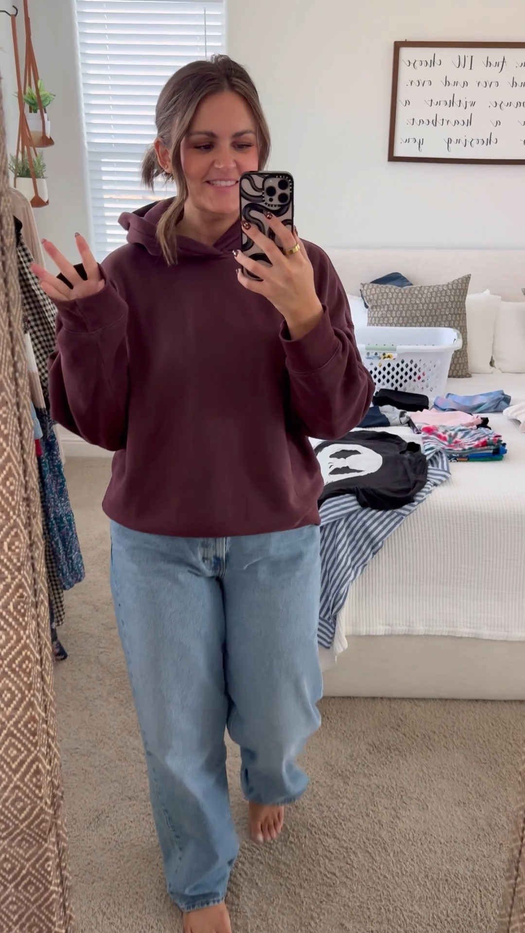 Abercrombie sweats & jeans on sale
Code: AFFLEECE

Hoodie, XL (I sized up 1)
Jeans, 31L 
*I did curve love but if you don’t carry your weight in your hips/thighs/booty, get the regular fit

Size 12, midsize, casual style, fall outfit, wide leg jeans 

#LTKMidsize #LTKFindsUnder100 #LTKSaleAlert