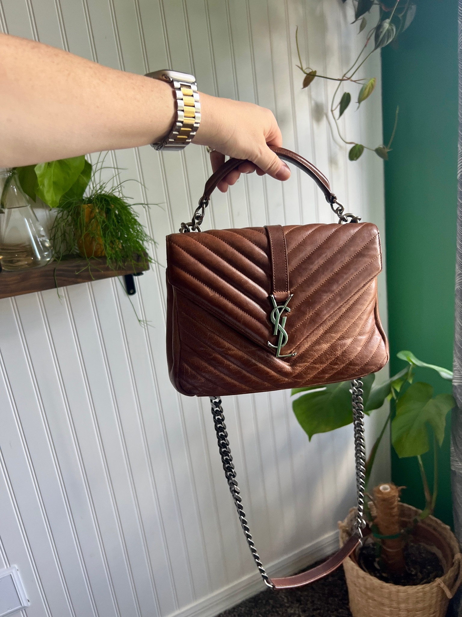 My new bag! Saint Laurent medium college bag in worn leather via Poshmark 

#LTKitbag