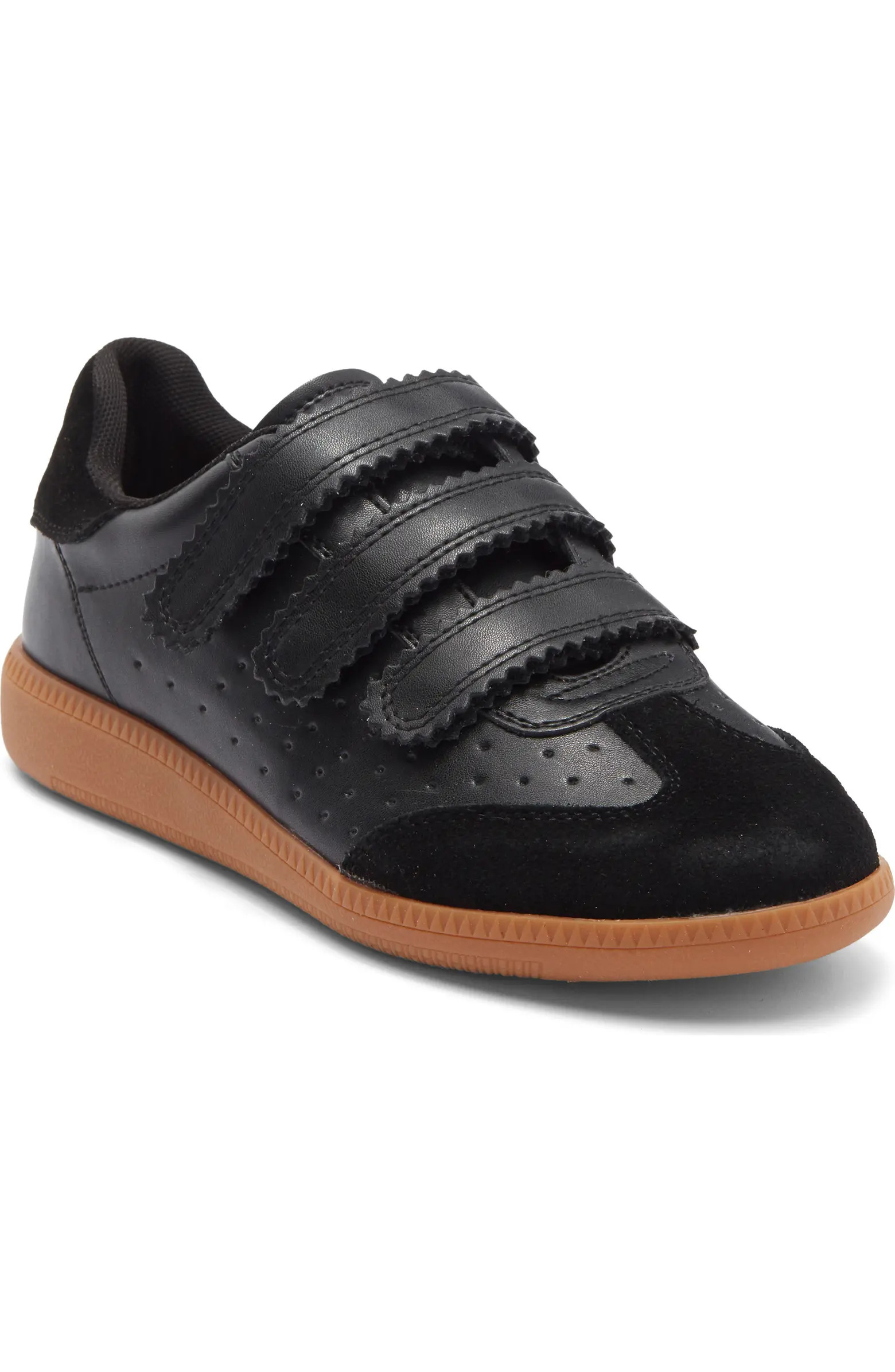 Momentum Sneaker (Women) | Nordstrom Rack