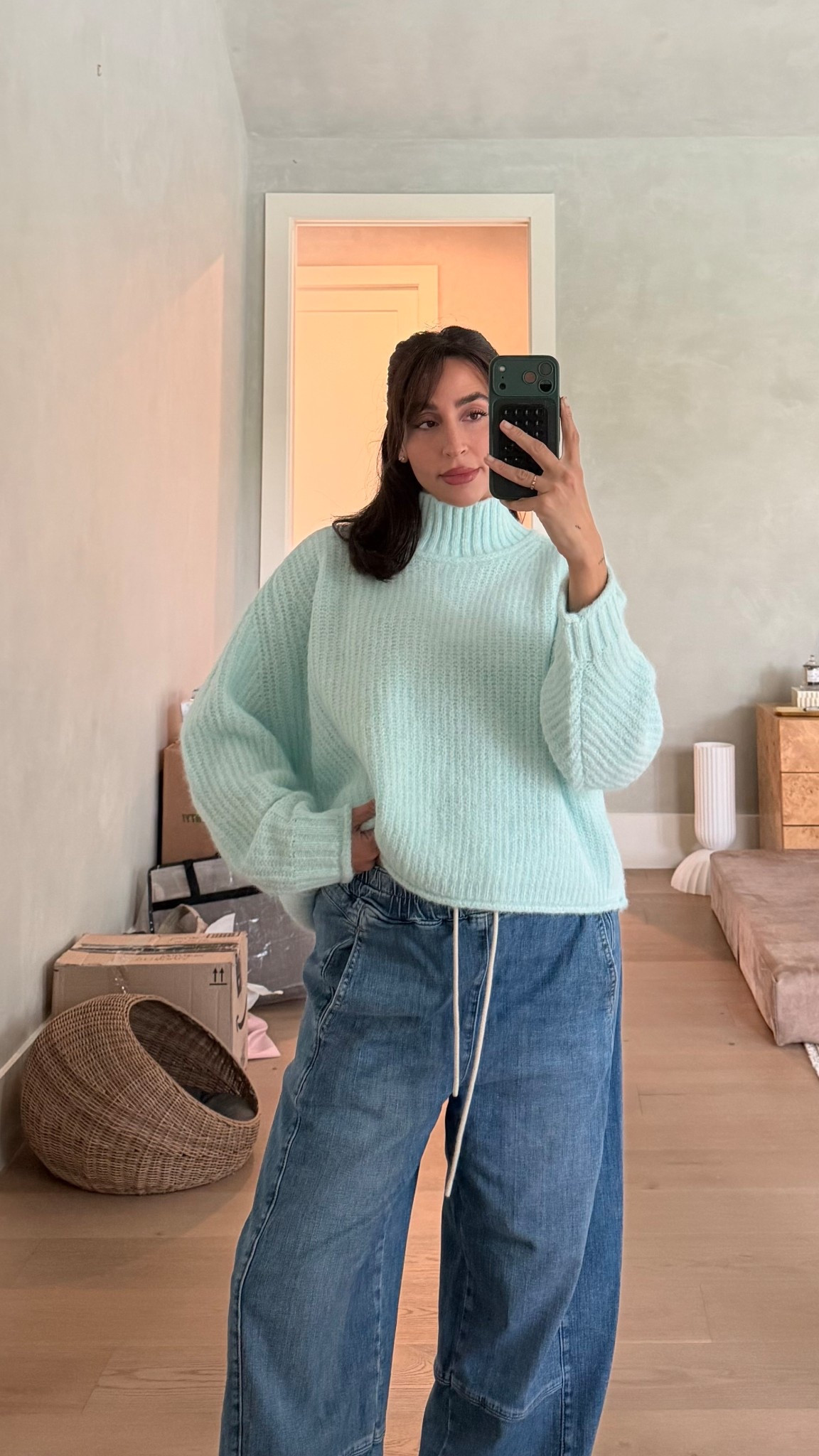 COURT30 — 30% OFF EARLY ACCESS
Spend $200 → Get $50 on 12/11
#anthropartner @anthropologie