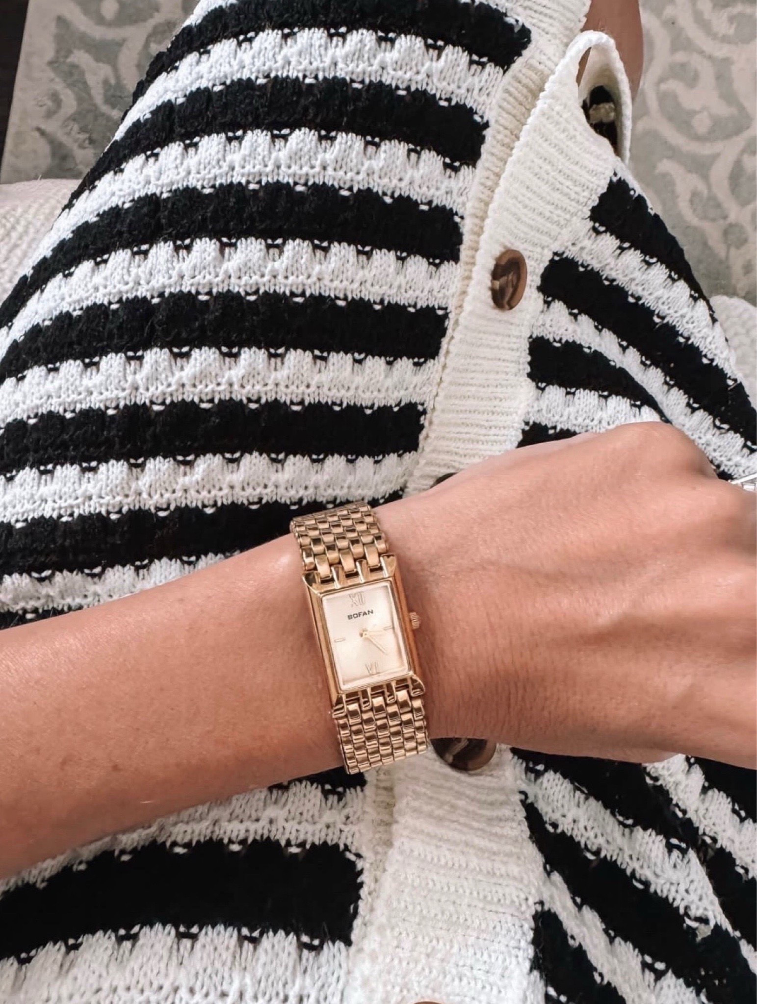 Best Amazon watch under $40 and SO GOOD!! Lightweight perfect little gold watch. 
P.S. It does have a lot of links

#LTKFindsUnder50 #LTKgrwm #LTKOver40