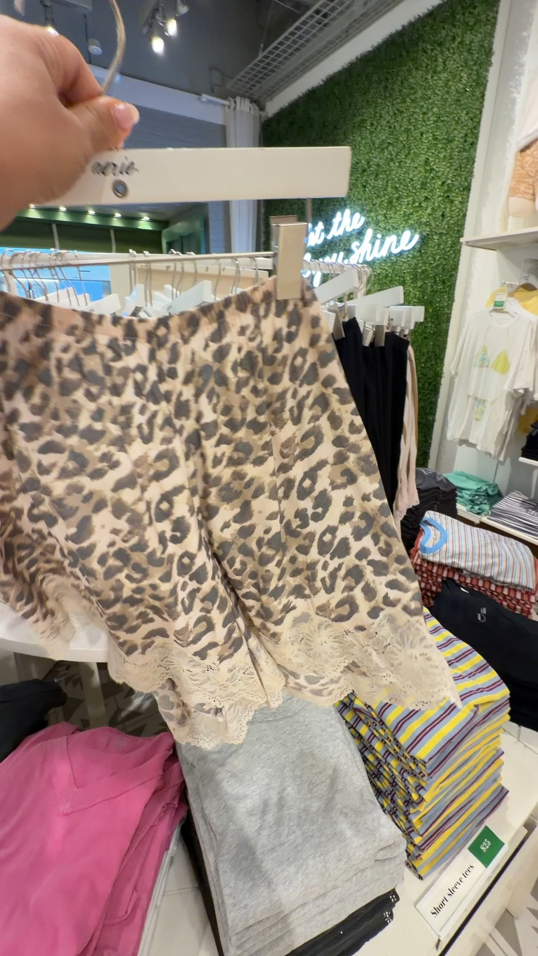 Loveee these satin lace shorts!! So versatile and perfect for the season


Causal 
Mom outfit 
Lace shorts
Satin shorts 
Aerie finds


#LTKmomlife #LTKSaleAlert #LTKSeasonal