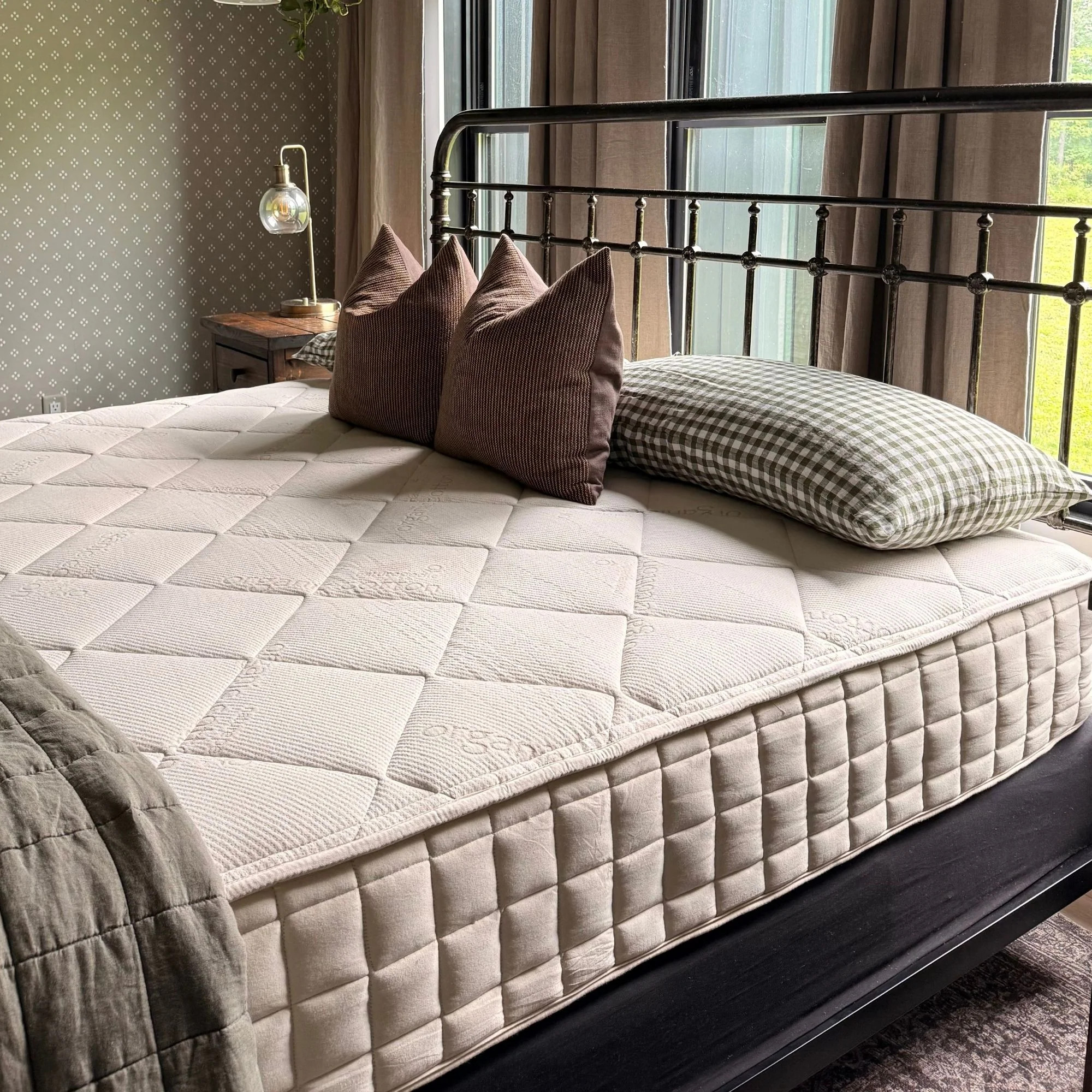 Serenade Organic Hybrid Mattress | Naturepedic
