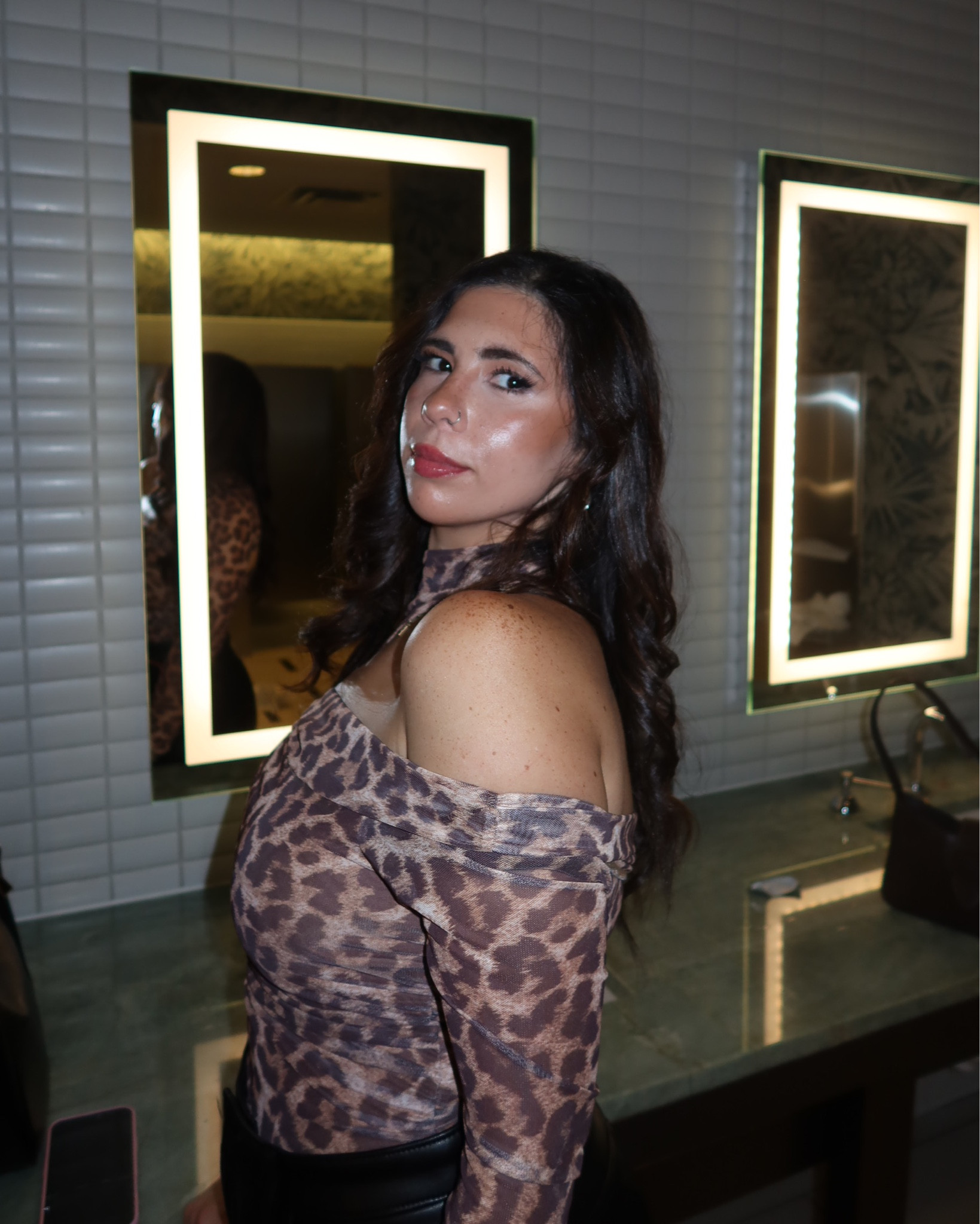 night out fit check 🤎
Top: M
Pants: 29 regular 

#LTKFindsUnder50 #LTKMidsize #LTKdayinmylife