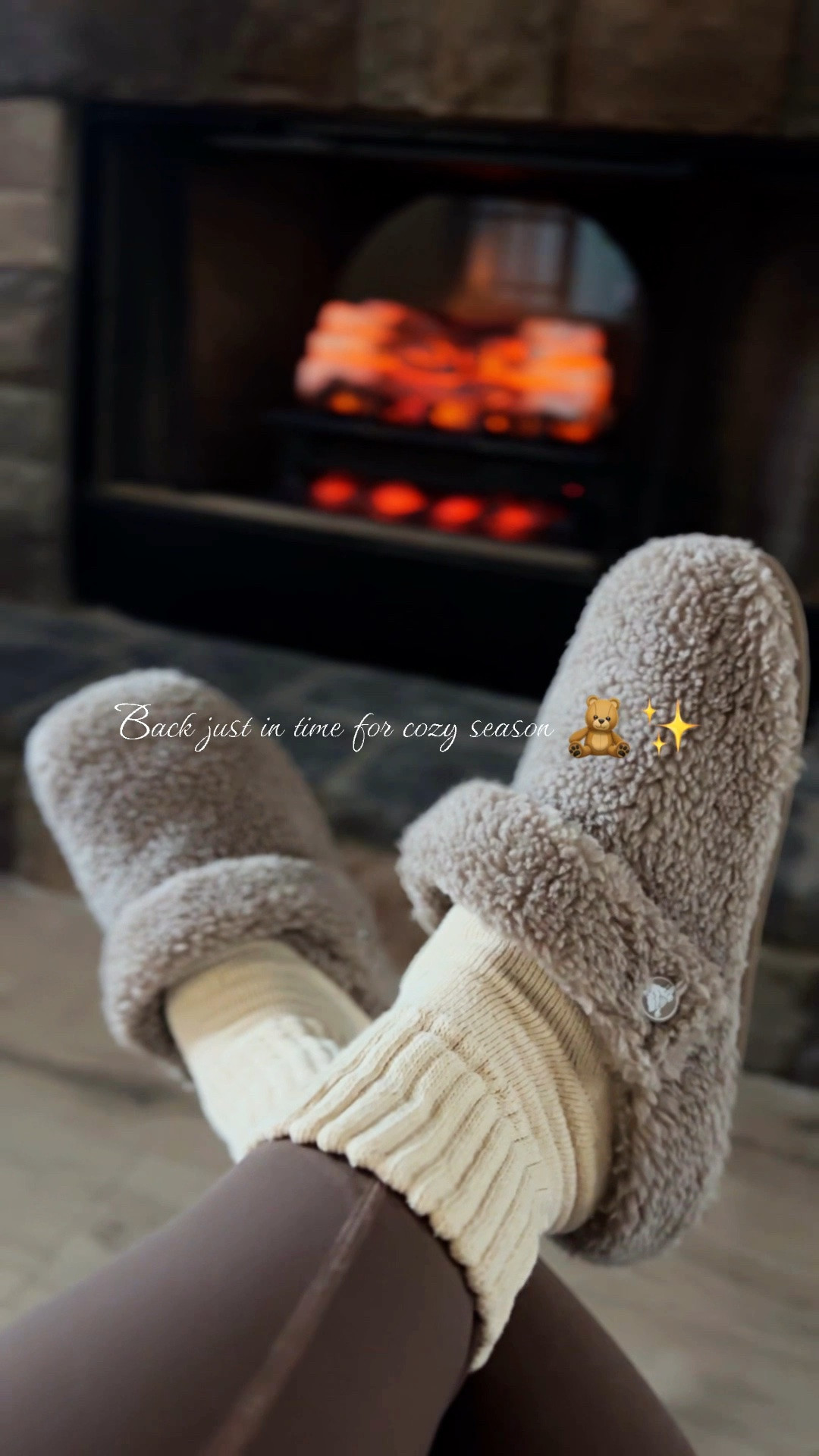 The fuzzy Crocs are BACK 👀🤎 And honestly, they came back at exactly the right time.

The Classic Cozzzy Slippers are made for slow mornings, cozy nights, and those glorious days when you have absolutely nowhere to be. 🧸✨ They’re fuzzy all over with a soft, sink-in feel that makes staying home even better.

If you missed the last restock… this is your sign. 👀🤎

#AD
#Crocs
#Slippers
#Cozy
#FuzzySlippers
#CozySeason
