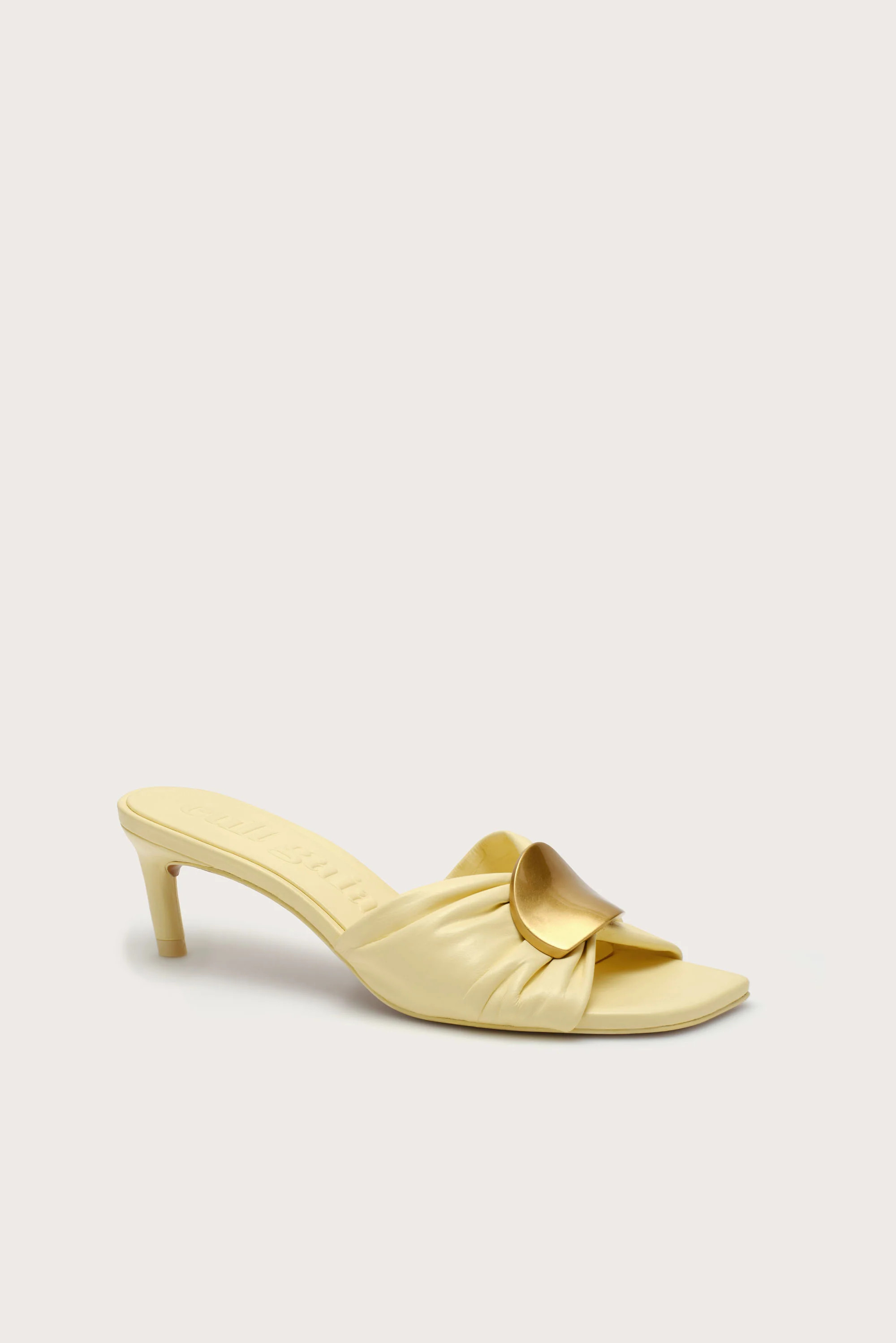 AMINA SANDAL - BUTTERCREAM | Cult Gaia - US