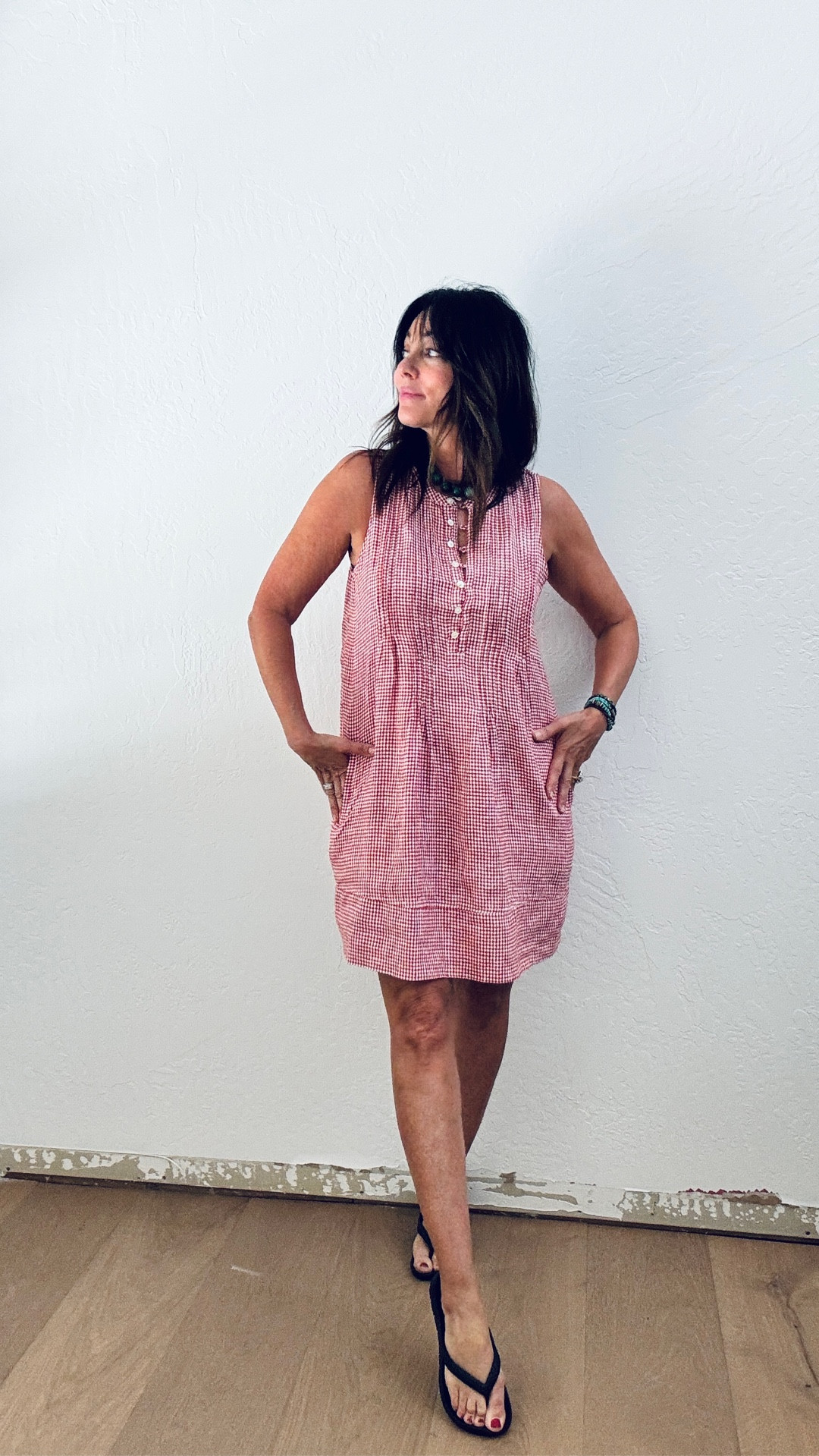 I can’t believe the prices on these everyday practical day dresses @Quince 
Wearing small , lots of colors available. This one is slightly generous so if you’re in between sizes, go down one. 
Perfect for hot temps, vacation, wear all summer! 10 out of 10 dont
Wait because they sell out so fast!! 
#quincepartner 

#LTKmomlife #LTKTravel #LTKOver40