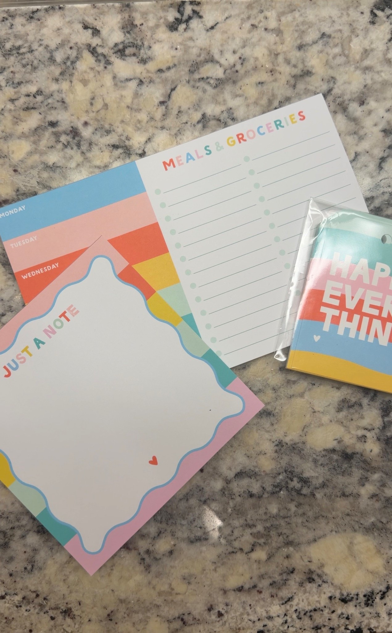 I love anything stationary ! Joy Creative Shop has the cutest finds! ❤️