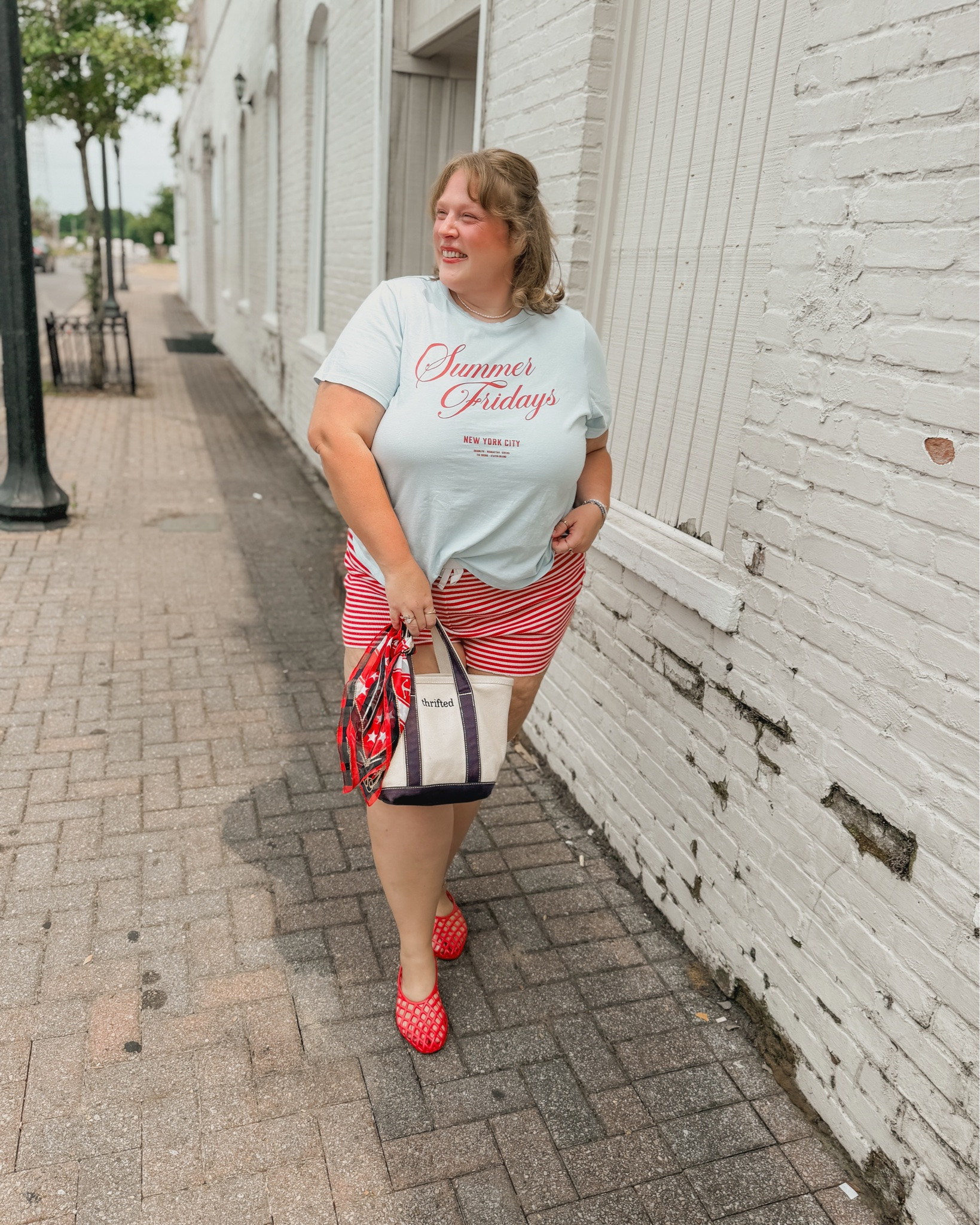 living for summer Fridays ❤️💋 PS I made these shorts from a pair of $2 thrifted pj pants. (OG is pictured in the last slide.) #thrifted #thriftstyle #homemadefashion #ootd #summerootd