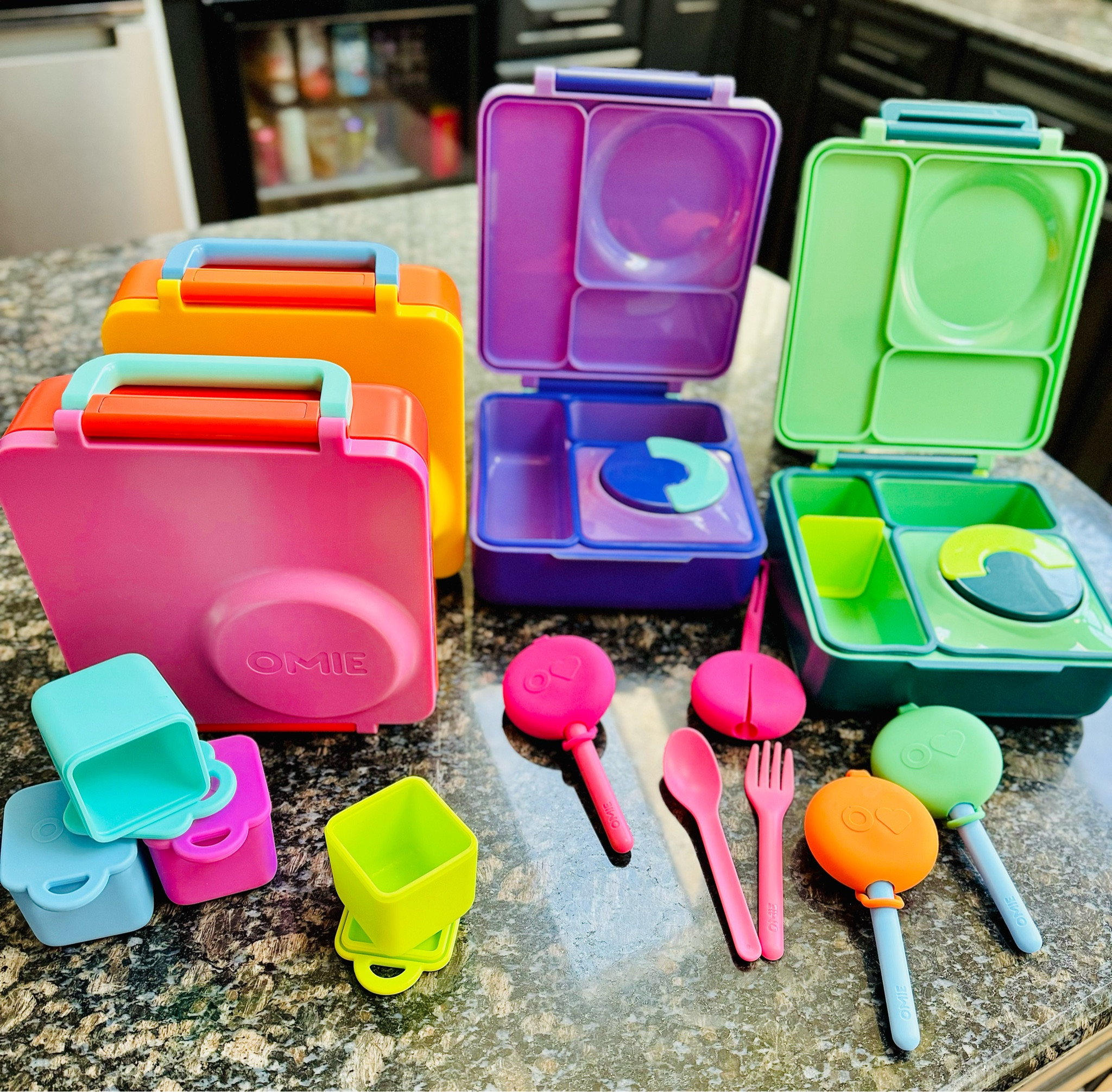 This is another one of those brands that I NEVER see go on sale! 🤩 

My kids love when they go to school and open up to warm chicken nuggets, quesadillas, chicken and rice, soup, etc! More variety is a plus for me! 🍱 

The dip/dressing containers fit easily in the compartments and the box closes with no issues (perfect for those who don’t like their sauces touching stuff or prevent food from getting soggy before they can eat it) 

They’re worth every penny, but when they’re even cheaper, you don’t think twice! 

#amazon #amazonprimeday #primeday #LTKSummerSales

#LTKKids #LTKSaleAlert #LTKFindsUnder50