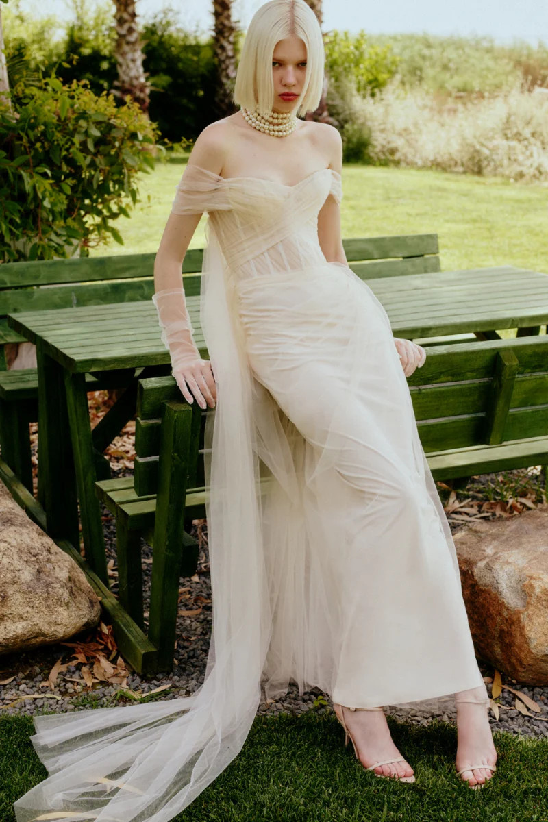 CREAM TULLE CORSET GOWN WITH CAPE | Sudi Etuz | CULT MIA | CULT MIA UK LTD
