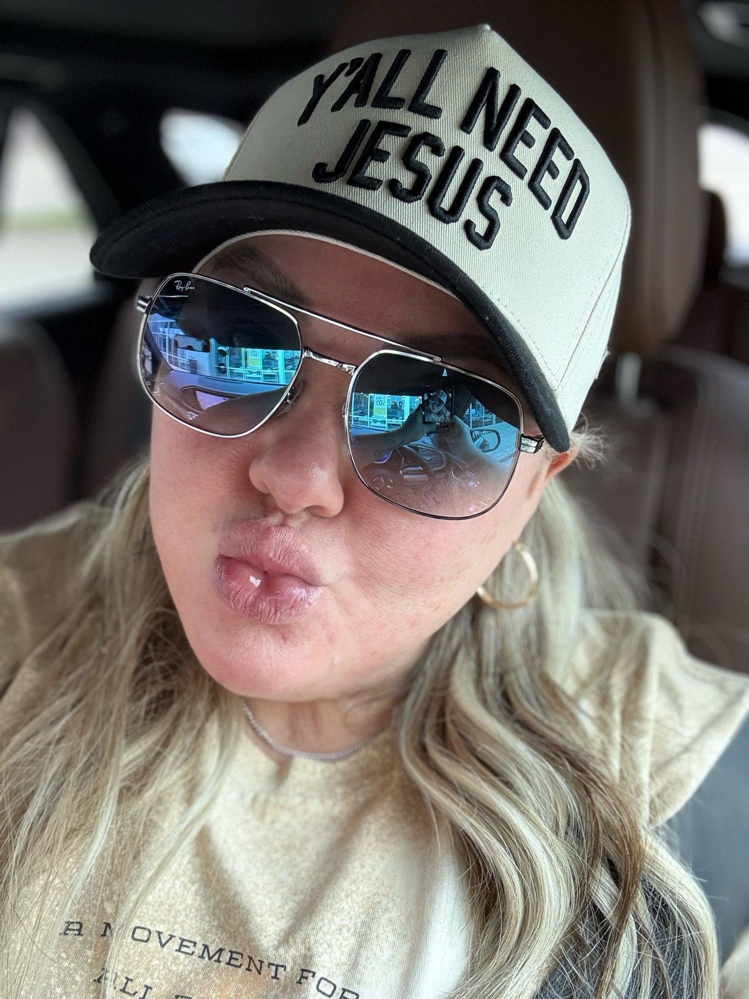Hat lovers… here’s a tip. 🧢😎

One of the reasons I love Ray-Bans is that they fit comfortably under a baseball cap without digging into the sides of your head. They’re lightweight, stay put, and still look stylish whether you’re running errands, at the ballpark, or out for the day.

A good pair of sunglasses that actually works with a hat is worth every penny!

What’s your favorite Ray-Ban style?

#RayBan #HatStyle #Sunglasses #EverydayStyle #BaseballCap