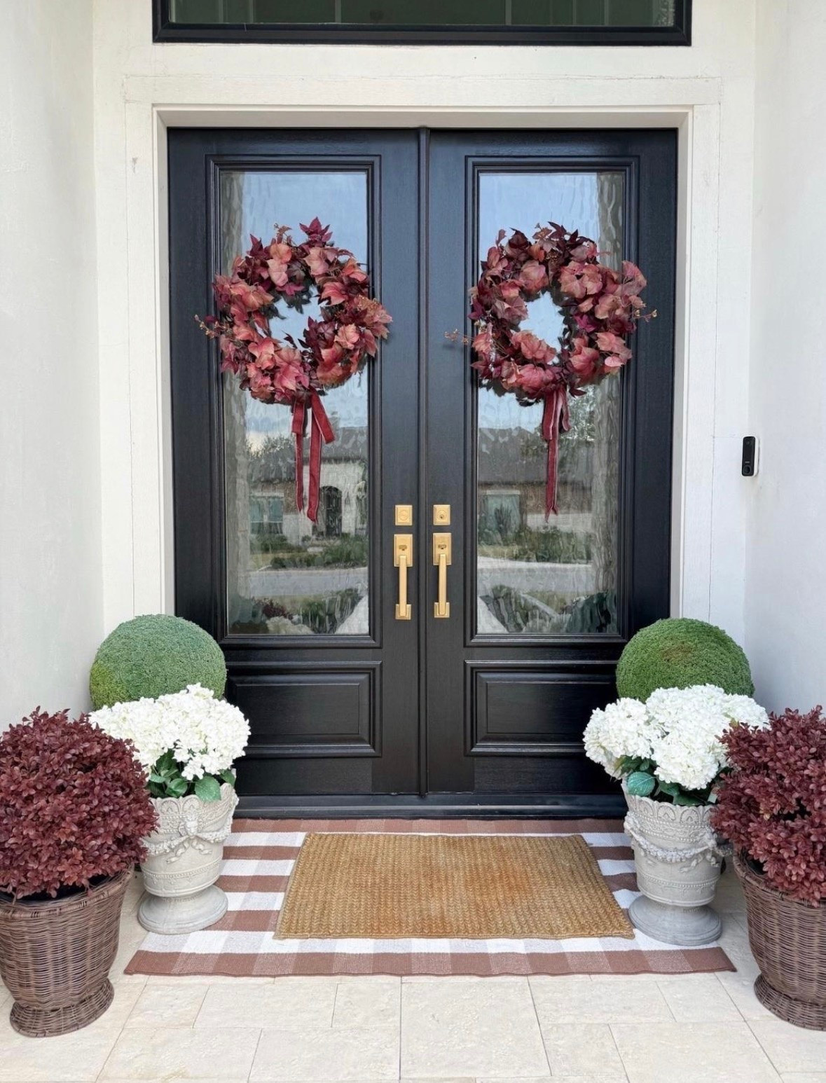 The front door sets the tone for your entire home. 🤎 These beautiful wreaths, planters, topiaries, and layered doormats create that elegant, welcoming, timeless entryway look.
I love the combination of classic black doors, greenery, neutral tones, and seasonal florals—it feels polished without being overdone.
Shop the inspiration + home finds here on LTK!
Follow @miriamobrien on Instagram & TikTok for more home inspiration. 🏡
#HomeDecor #EntrywayDecor #FrontDoorDecor #ClassicHome #LTKHome

#LTKSeasonal #LTKHome #LTKOver40