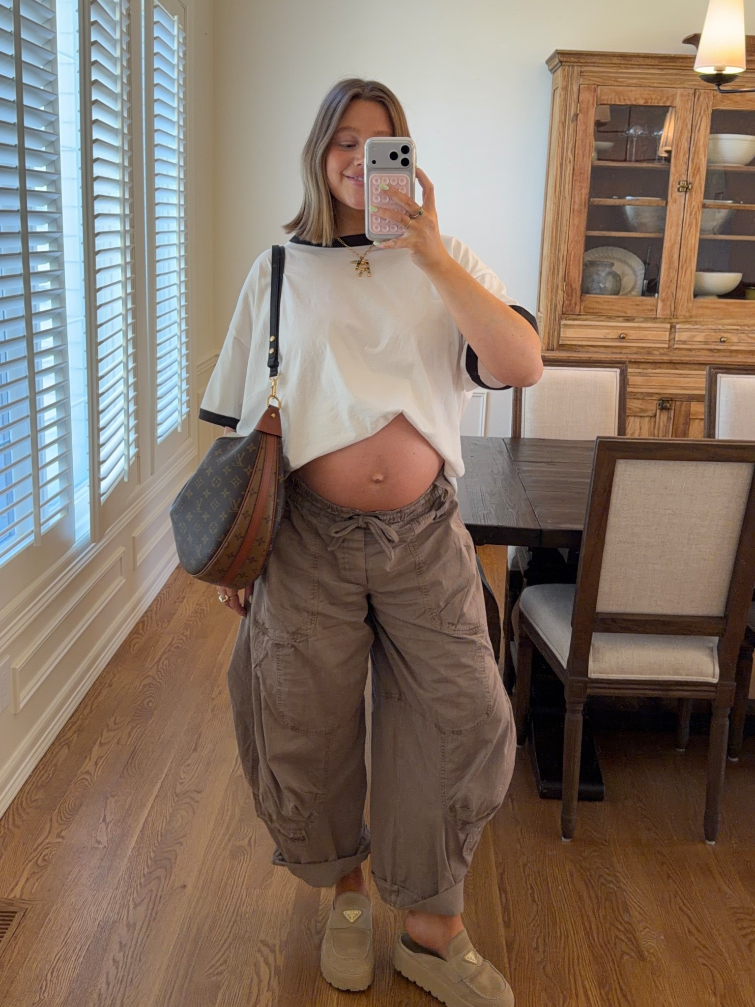 Tshirt one size it fits like an L/XL loveee it and free people pants size medium they’re so perfect for pregnancy because of the stretchy waist and drawstring!! Necklace code BRE20

#bumpstyle #pregnancy #freepeople #bresheppard

 #ltkmomlife #ltkbump
