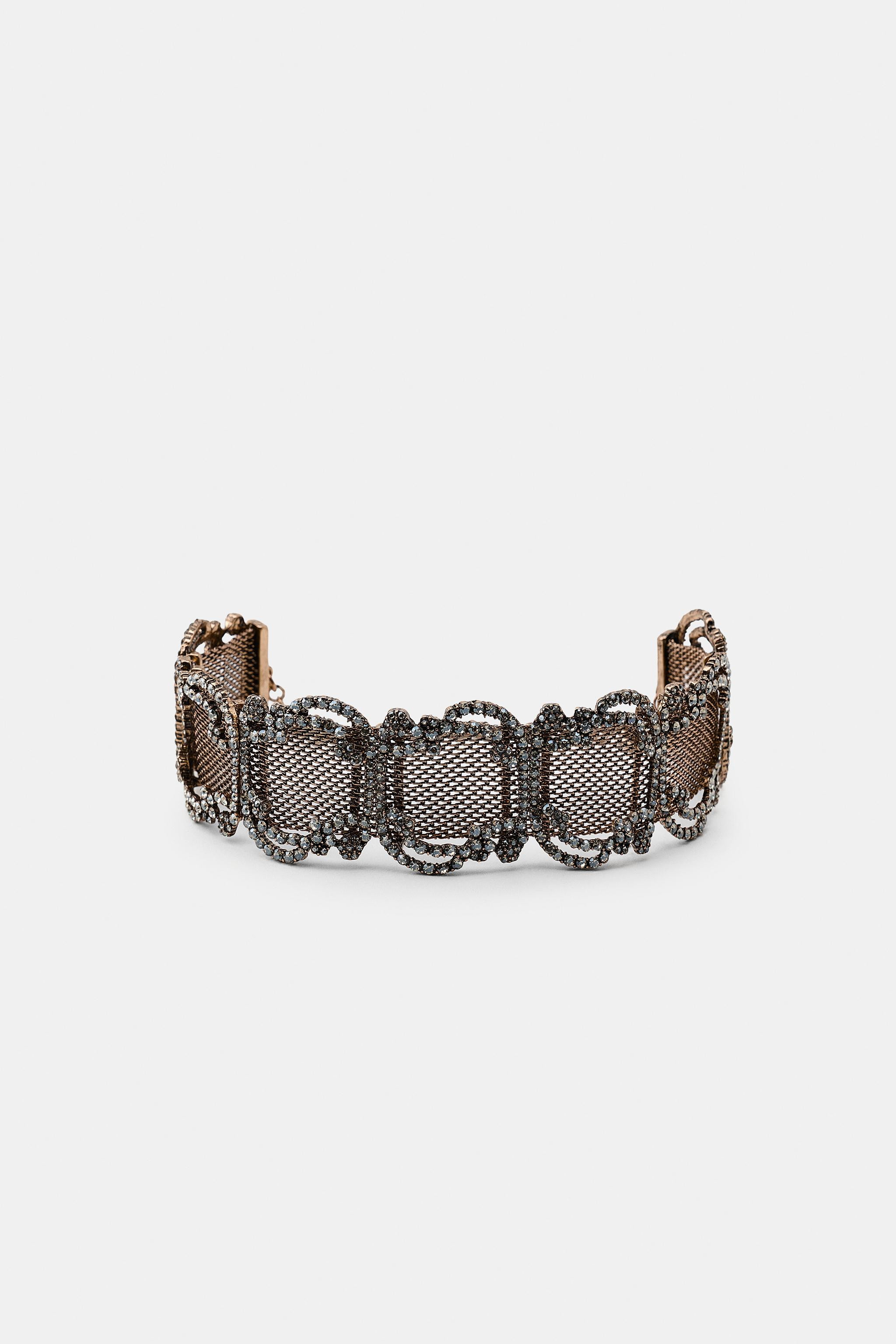 4 cm wide choker-style necklace in metallic mesh. Contrasting sparkly appliqu\u00e9 detail. Lobst... | Zara US