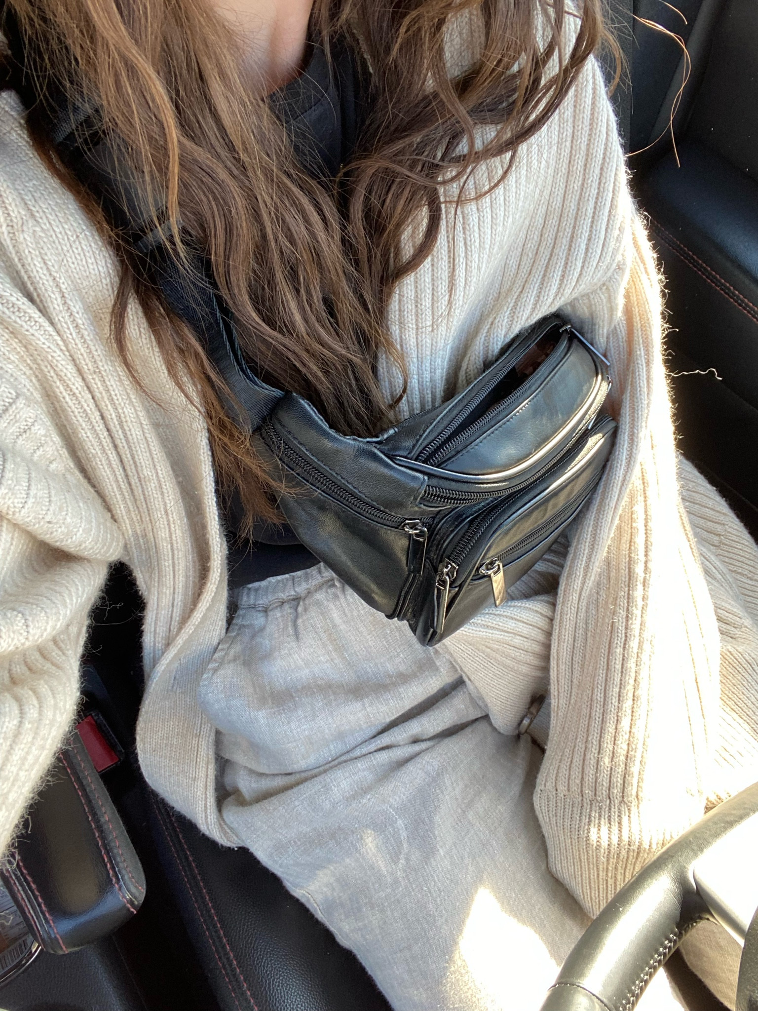 My tee is from Organic Basics and I looove it but I can’t link it here so I’ve added a few different options. My pants are Magic Linen - my all time FAVORITE pants and I recommend looking them up. But again, I can’t link them here!