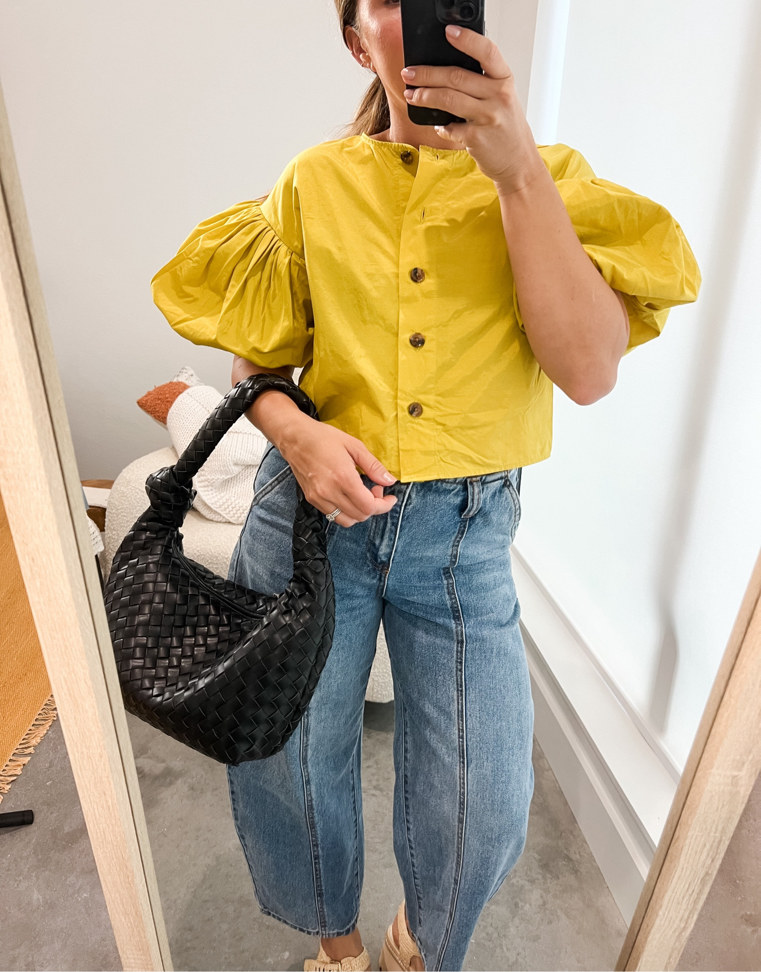 Can we talk about this top! How freaking cute is it?! Perfect transition from Summer ti Fall too! 💓

#LTKFindsUnder50 #LTKStyleTip #LTKItBag