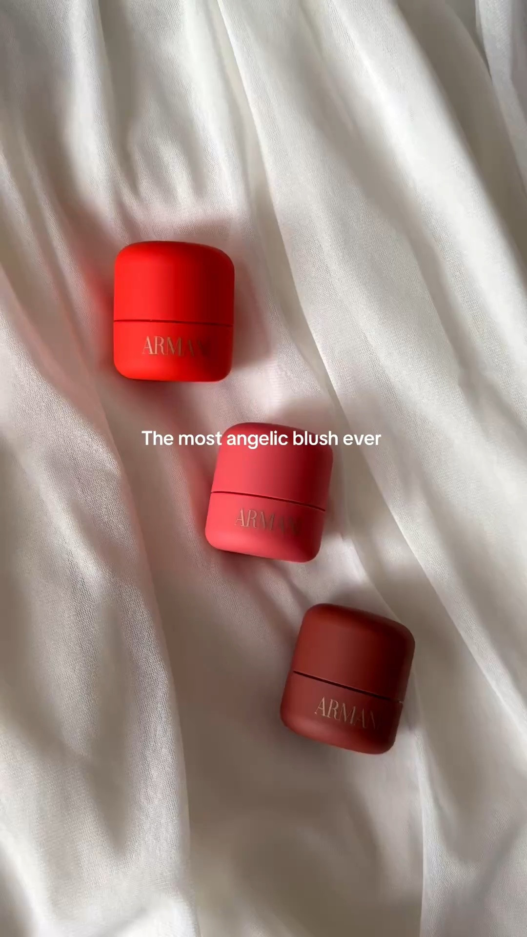 The perfect angelic flush from #ArmaniBeauty 🪽 Love how bendable the color is and it feels lightweight. You can also use it on the lips and it’s compact enough to take it with you in a small purse

#summermakeup #blush #armanidolci

#LTKBeauty #LTKselfcare #LTKmorningroutine