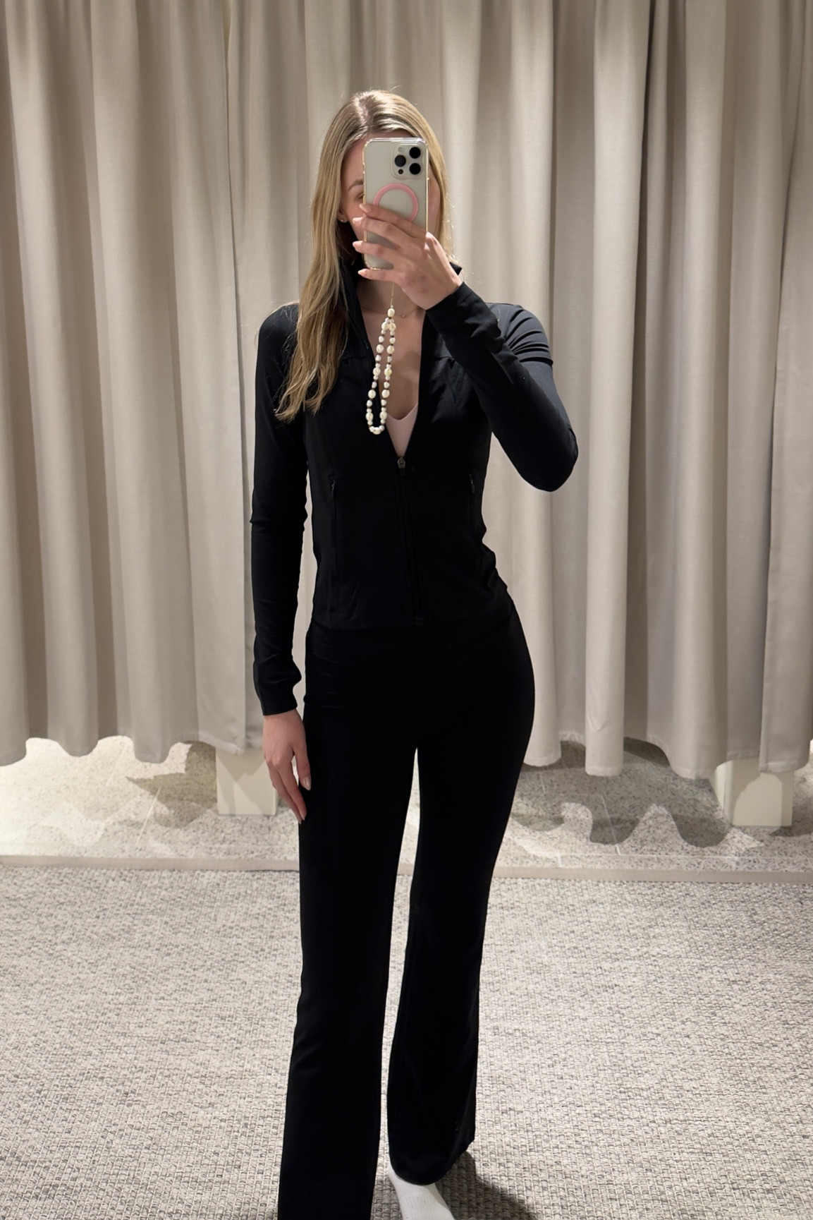 H&m soft move workout clothes outfit pilates 

#LTKActive #LTKFindsUnder50 #LTKFitness