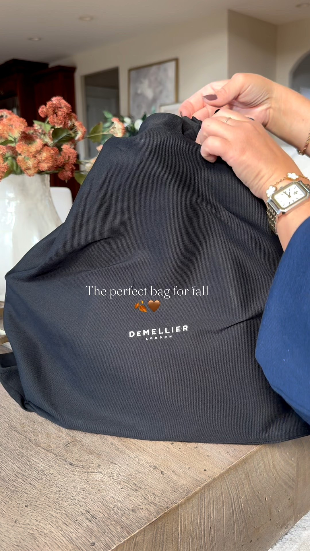 The perfect bag for fall 🤎🍂 I have been dreaming of this suede bag and it’s finally here! 

#LTKNYFW #LTKCon #LTKItBag