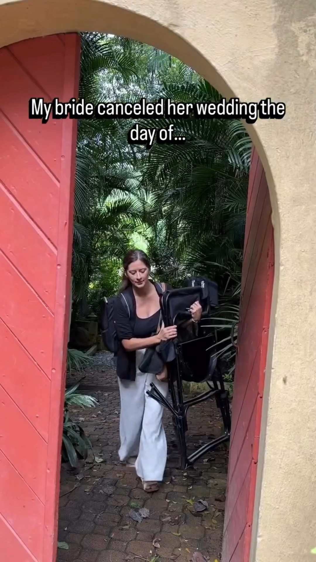 Due to rain… but the wedding must go on the next day! I had the honor of having @melanieannalz as one of my brides. I used @rarebeauty liquid blush as an under paint and used a thin layer of @temptu airbrush base to give her a natural blushy bride look. 

#stthomasmakeupartist #temptuairbrush #bridalmakeup #destinationwedding #stthomasweddings