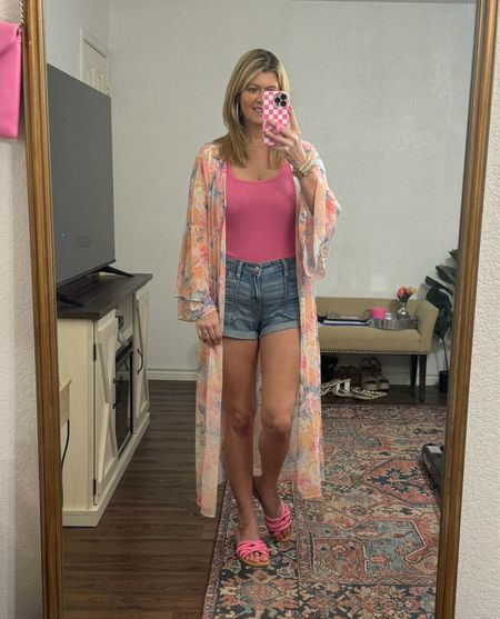 Love this kimono from Pink Lily! The colors are so pretty and plus it's on sale! 🙌 #Kimono 

#LTKFindsUnder100 #LTKStyleTip #LTKFindsUnder50