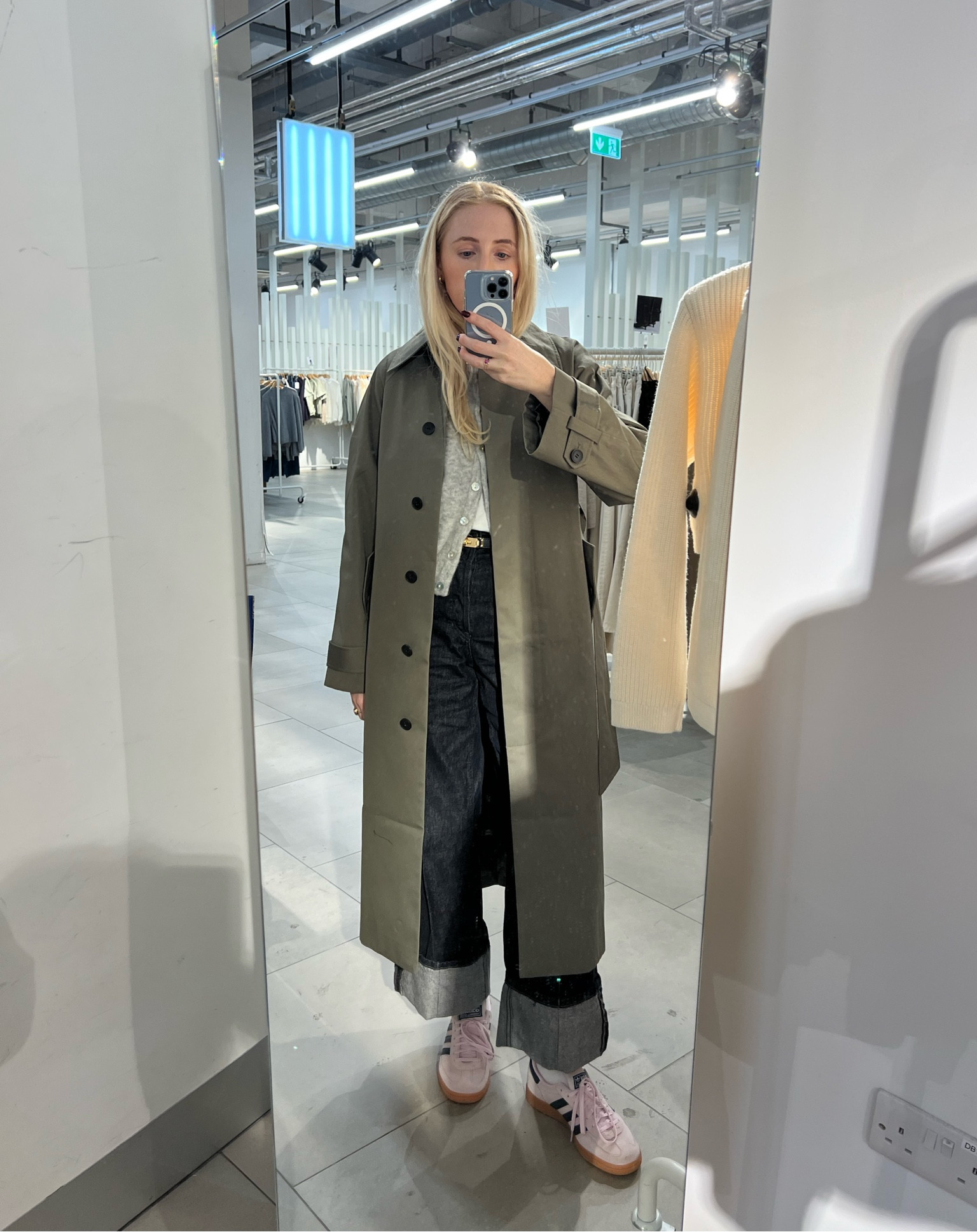 Trench coat, autumn outfit 

#LTKautumn