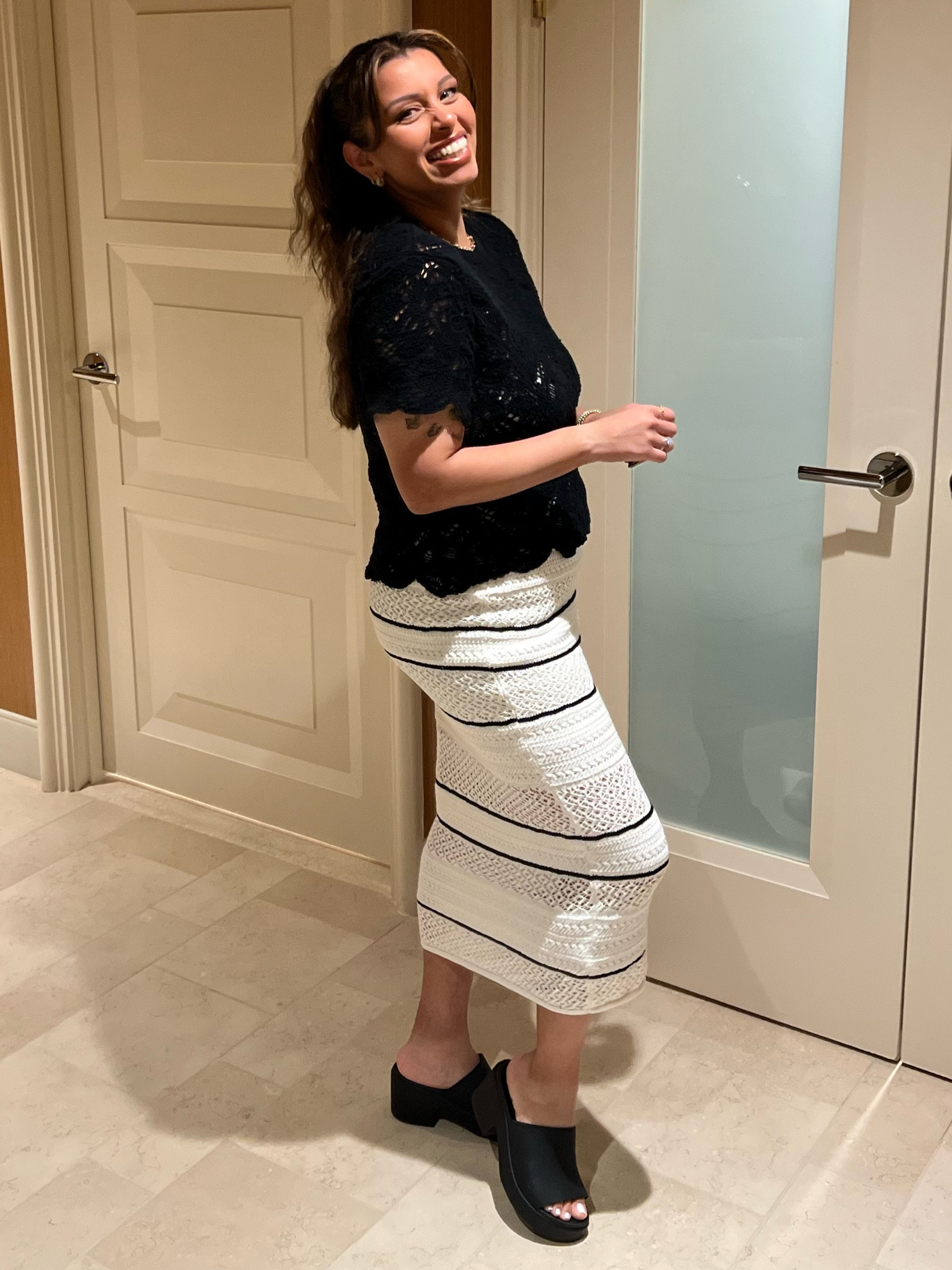 Vegas outfits, abercrombie black shirt & white black striped skirt, coach purse, crocs heel crocs

#LTKStyleTip #LTKTravel #LTKBeauty