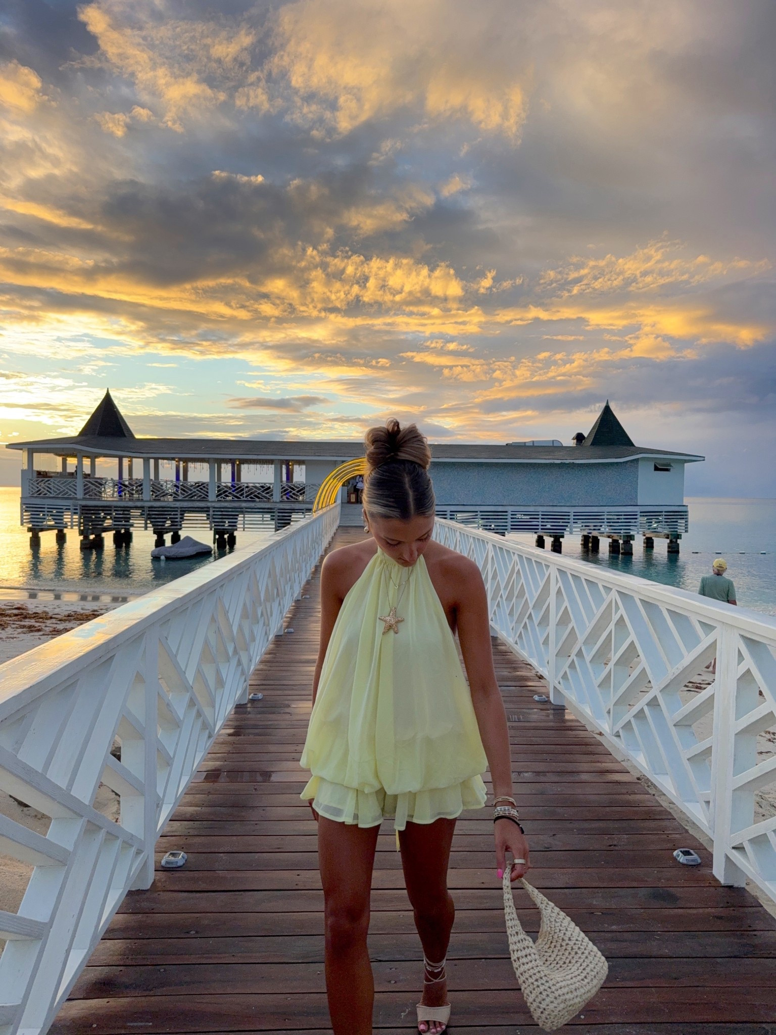 cutest vacation outfit under $20💛