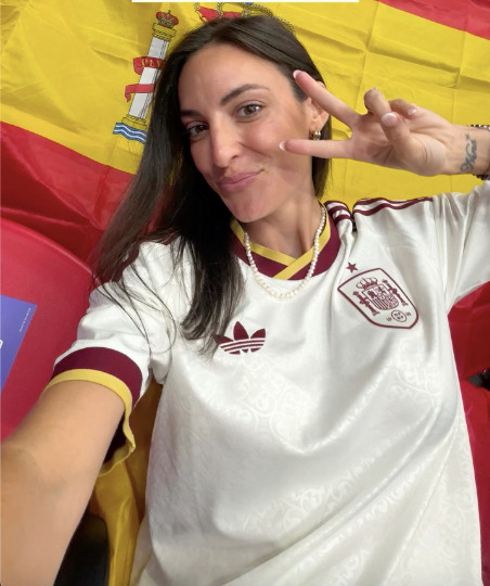 I fear this jersey became my entire personality for the day. 🇪🇸  

 #LTKdayinmylife #LTKootd #LTKTravel