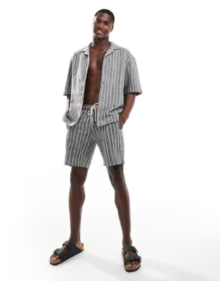 Pull&Bear textured stripe set in gray | ASOS (Global)