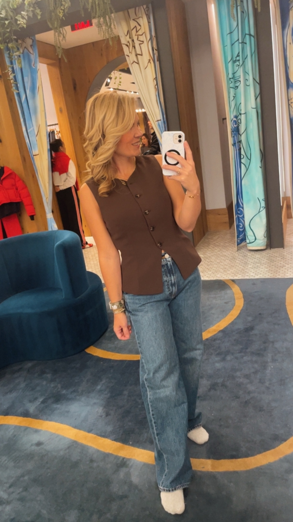 How gorgeous is this vest? I absolutely love it. It looks stunning on perfect to go with any sort of jeans, but Aritzia has a great sale right now and it’s so good.

#LTKSeasonal #LTKFindsUnder50 #LTKSaleAlert