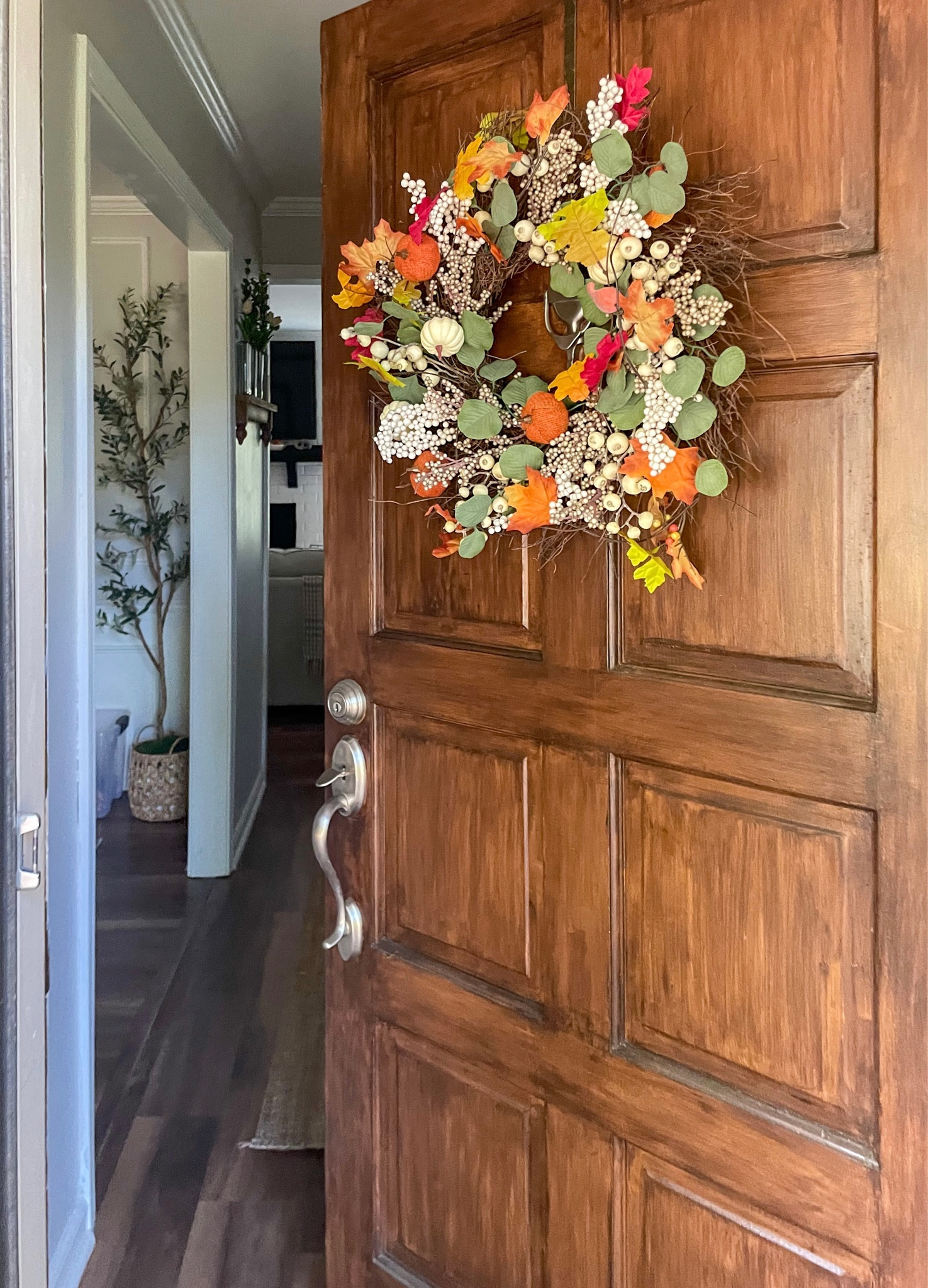 Dollar tree autumn wreath transformation
Fall decor 
Halloween ready 
Front porch 


#LTKhome #LTKSeasonal #LTKHalloween
