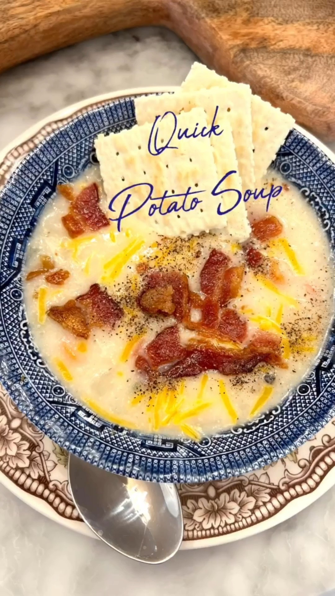Quick Potato Soup 
2 bags of frozen Ore-Ida potatoes with peppers 
2 tablespoons Hidden Valley Ranch seasoning 
3 cups of carrots (shredded or chopped) 
1 can evaporated milk 
1 packet pioneer pepper gravy mix
1 tbsp corn starch 
Salt and pepper to your liking 

Optional toppings:
Cooked bacon crumbles 
Shredded cheddar 
Scallions 
Crushed red pepper or Tabasco sauce 
Crackers 

#LTKmomlife #LTKdayinmylife #LTKfoodie