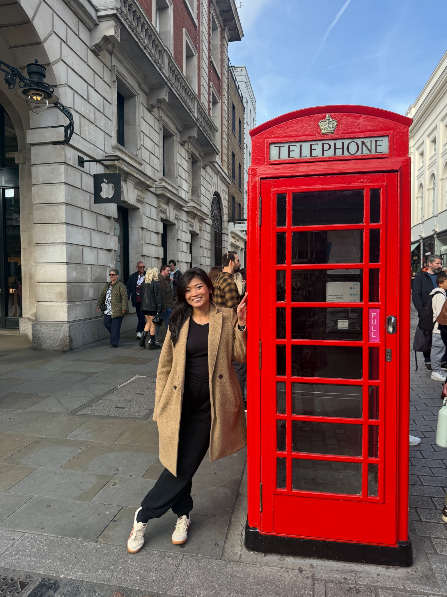 From off the plane to exploring the streets, the coat makes this outfit effortless 

#LTKStyleTip #LTKSeasonal #LTKTravel