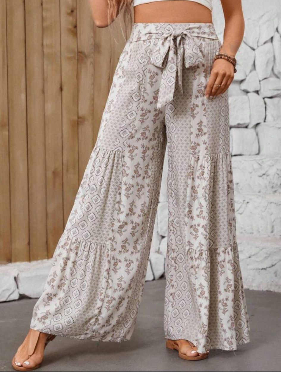 Boho pants size medium

#LTKSeasonal #LTKFestival #LTKtravel