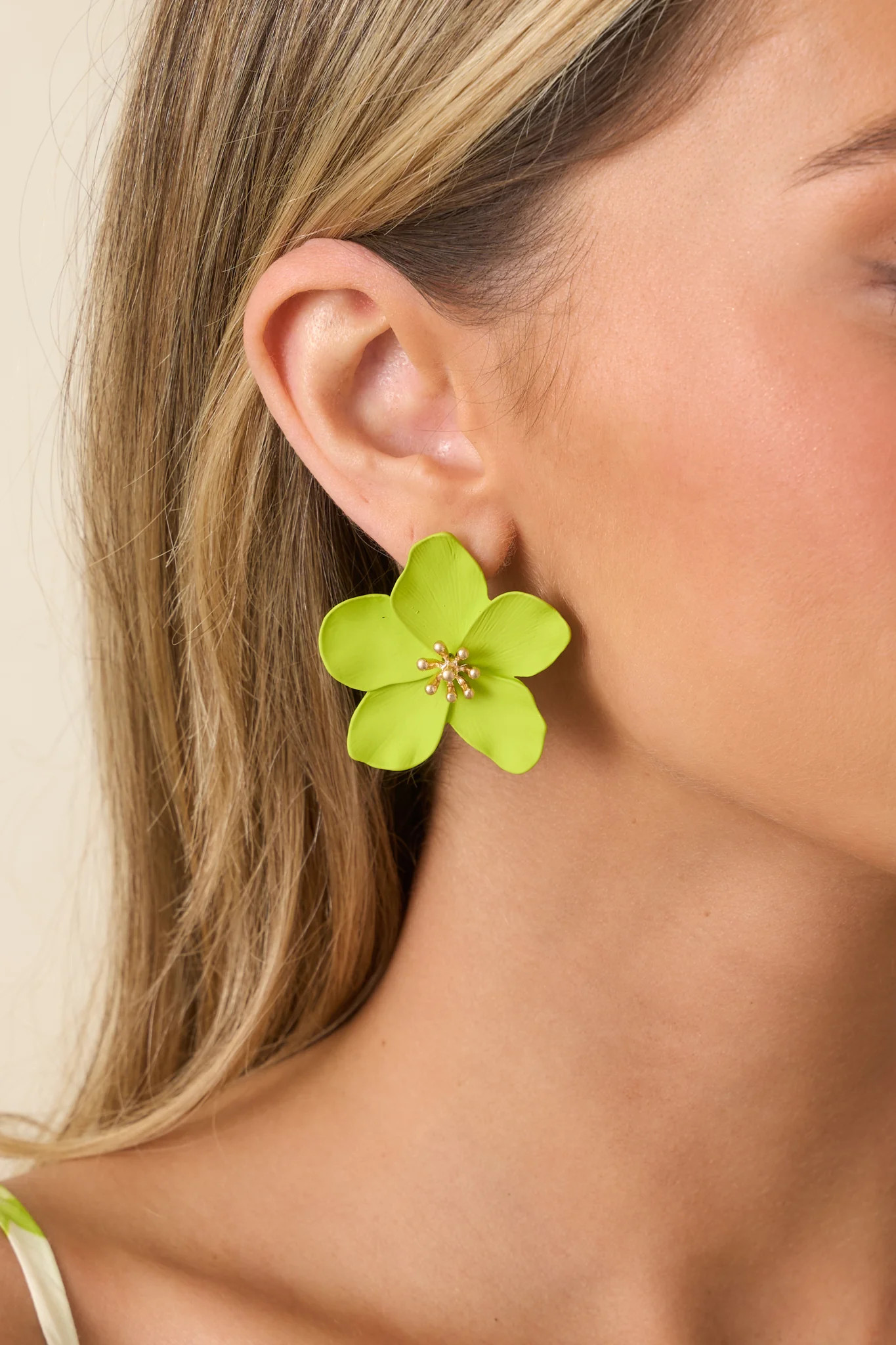You're Fun, I Like You Bright Green Metal Floral Drop Earrings | Red Dress