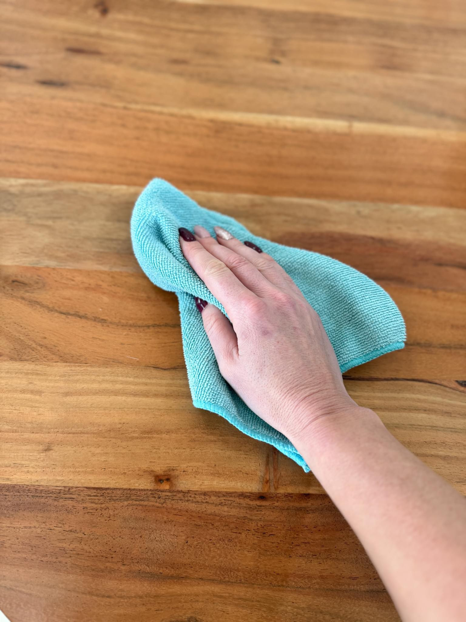 Deal price $6.39 u save $6.60! Amazon microfiber towels, easy cleaning finds! 
Fashionablylatemom 
4 different colors 
Microfiber Cleaning Cloth,12 Pack Cleaning Rag,Cleaning Towels with 4 Color Assorted,11.5"X11.5"(Green/Blue/Yellow/Pink)
Microfiber
EFFECTIVE CLEANING: Take these cleaning cloths in the perfect size (11.5"X 11.5") to clean your worktop, kitchen, windows, or even your car and other delicate surfaces. With just water or cleaner, you can achieve streak-free and neat results.
LINT-FREE & SCRATCH-FREE: Made of 87% Polyester and 13% Polyamide, these cleaning rags are soft to the touch and lint-free. They will not scratch or damage any finishes. Clean with confidence.

#LTKsalealert