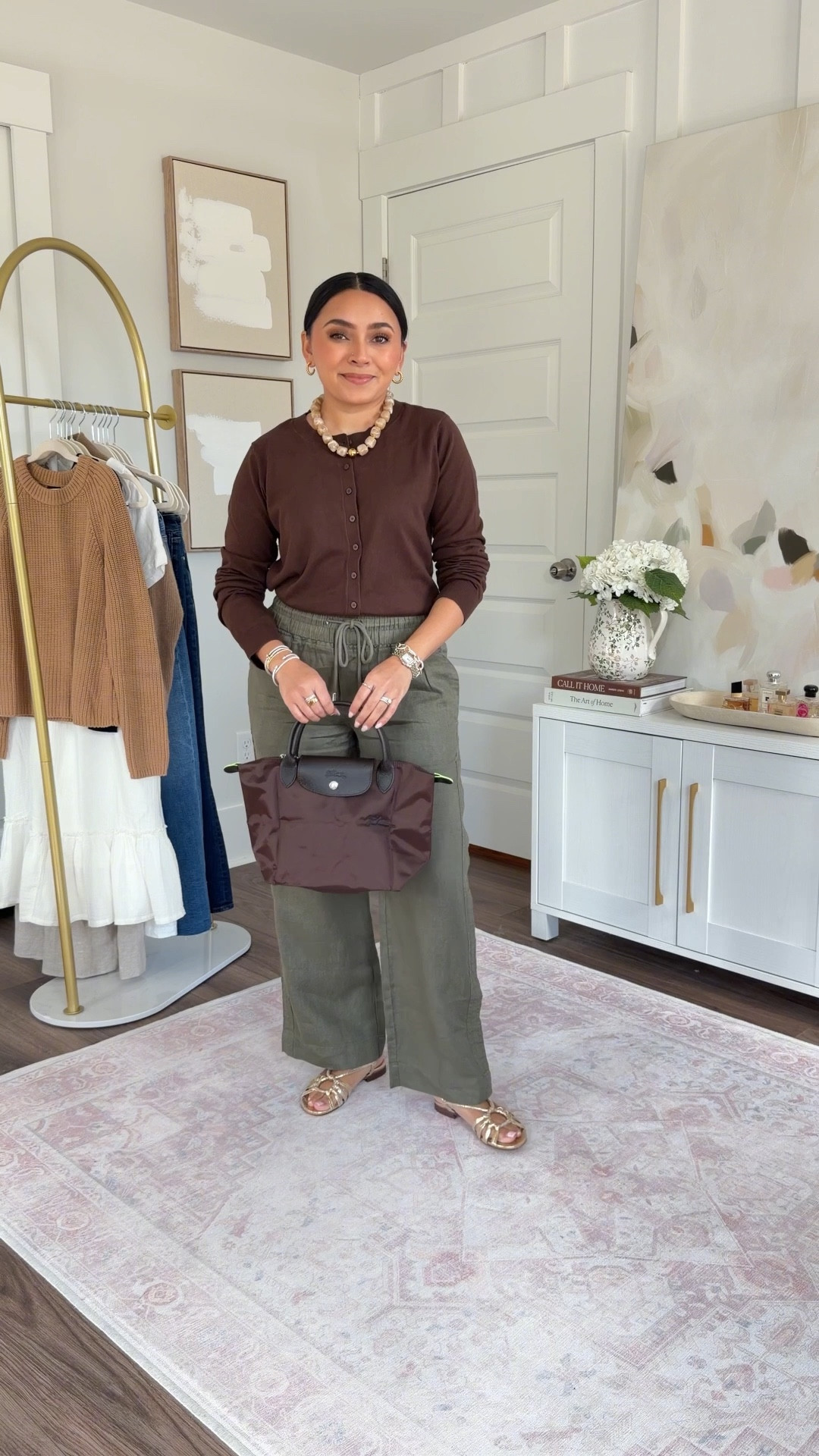 Espresso Brown Chocolate Outfits
For reference: I’m 5’0, petite, 32b bra size, and 2/26 in bottoms, pear shaped. 
*Everything I share is unaltered! TTS means true to size. Between size 5-6.5 in shoes

Brown chocolate bark cardigan size xs TTS
Olive green linen wide leg pants size xs 28” TTS
Gold sandals size 5 TTS

Spring outfits
Work outfits
Resort wear
Spring dresses
Easter dress women
Date night outfits 

 #LTKSaleAlert #LTKPetite #LTKgrwm #LTKootd #LTKPetite #LTKgrwm