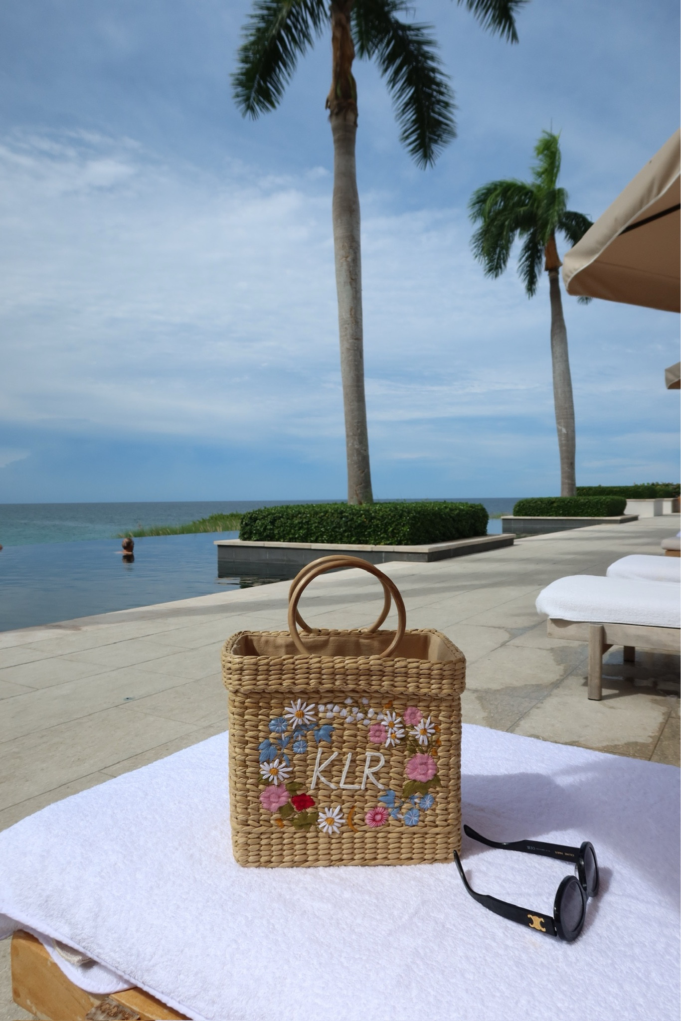 The perfect monogrammed bag to gift for the bride to be & to take her on her honeymoon!

#LTKWedding #LTKTravel #LTKItBag