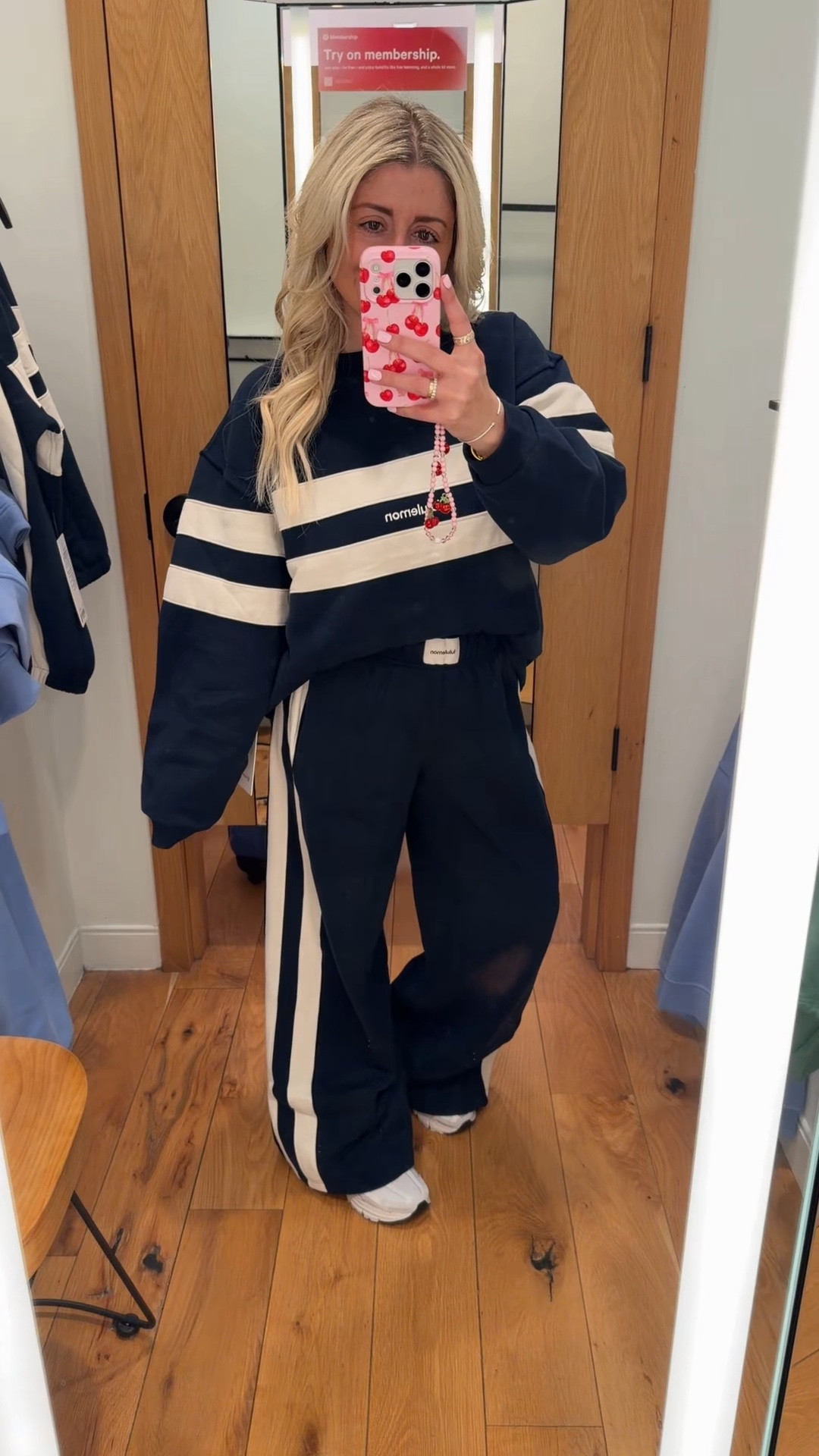 New striped set @lululemon 
Size xs