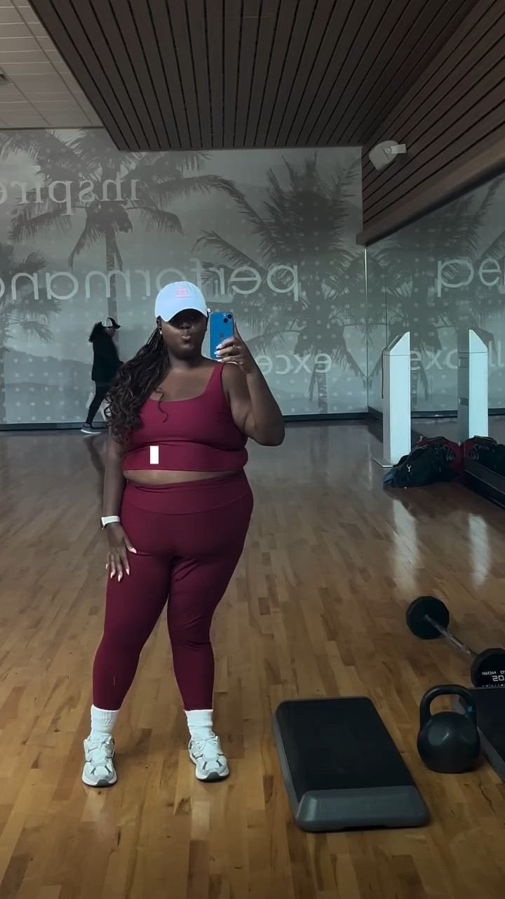 Day 20/31 happy mlk day - hope you move your body in a way that feels good to you today ❤️ & workout set linked on my LTK!
.
follow @christelleangelexo on IG & YouTube for more
.
#christelleangelexo #trendingreels #atlinfluencers #dayinthelife #atlantacreators #blackgirlvlogger #minivlog #discoverunder10k #microinfluencer #contentcreatortips #atlantainfluencers #explore #atlantainfluencer #atlinfluencers #atlantacontentcreator 
.
PCOS weight loss, PCOS workout routine, lower body workout, glute workout.